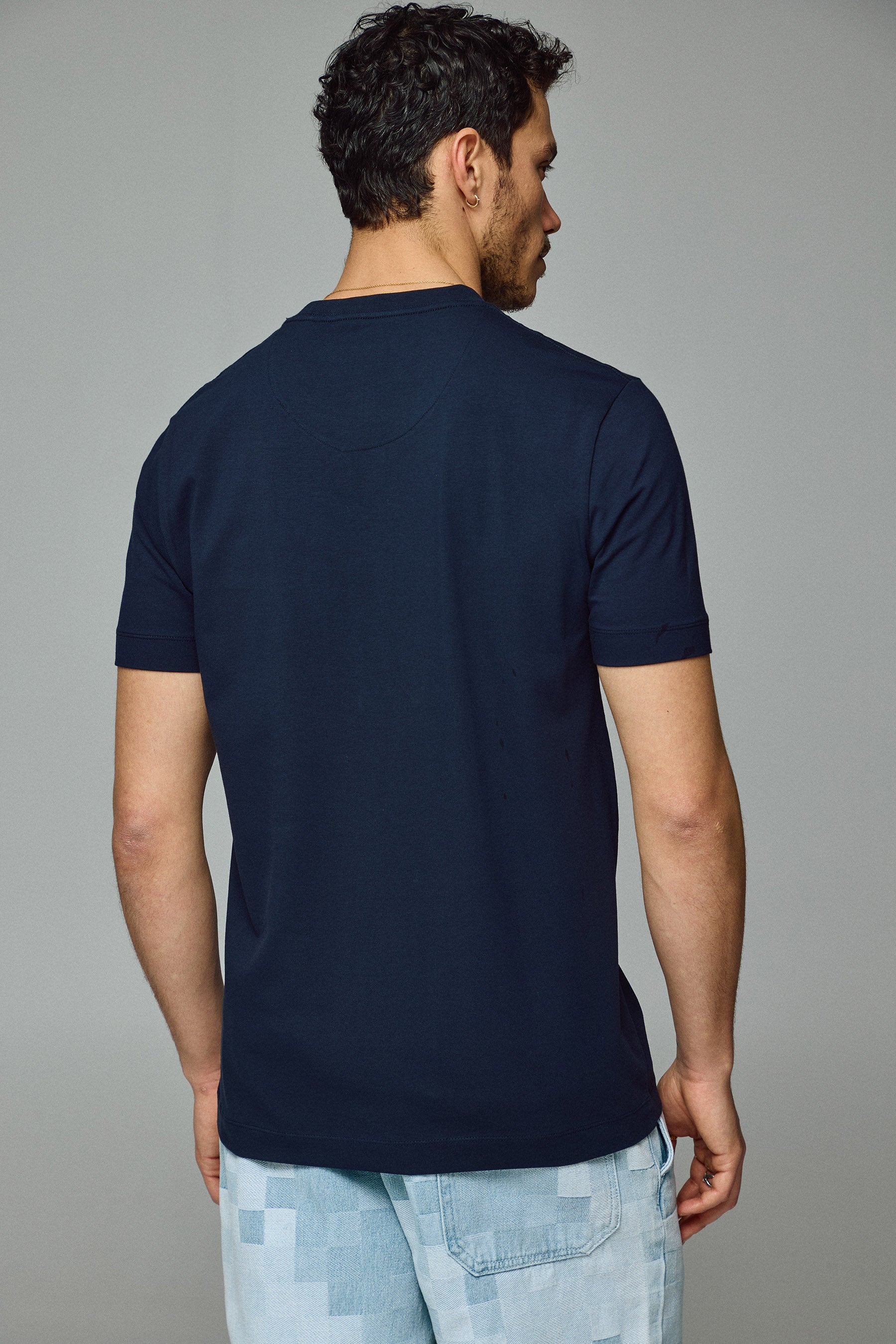 טישירט ניקי בייסיק לייקרה