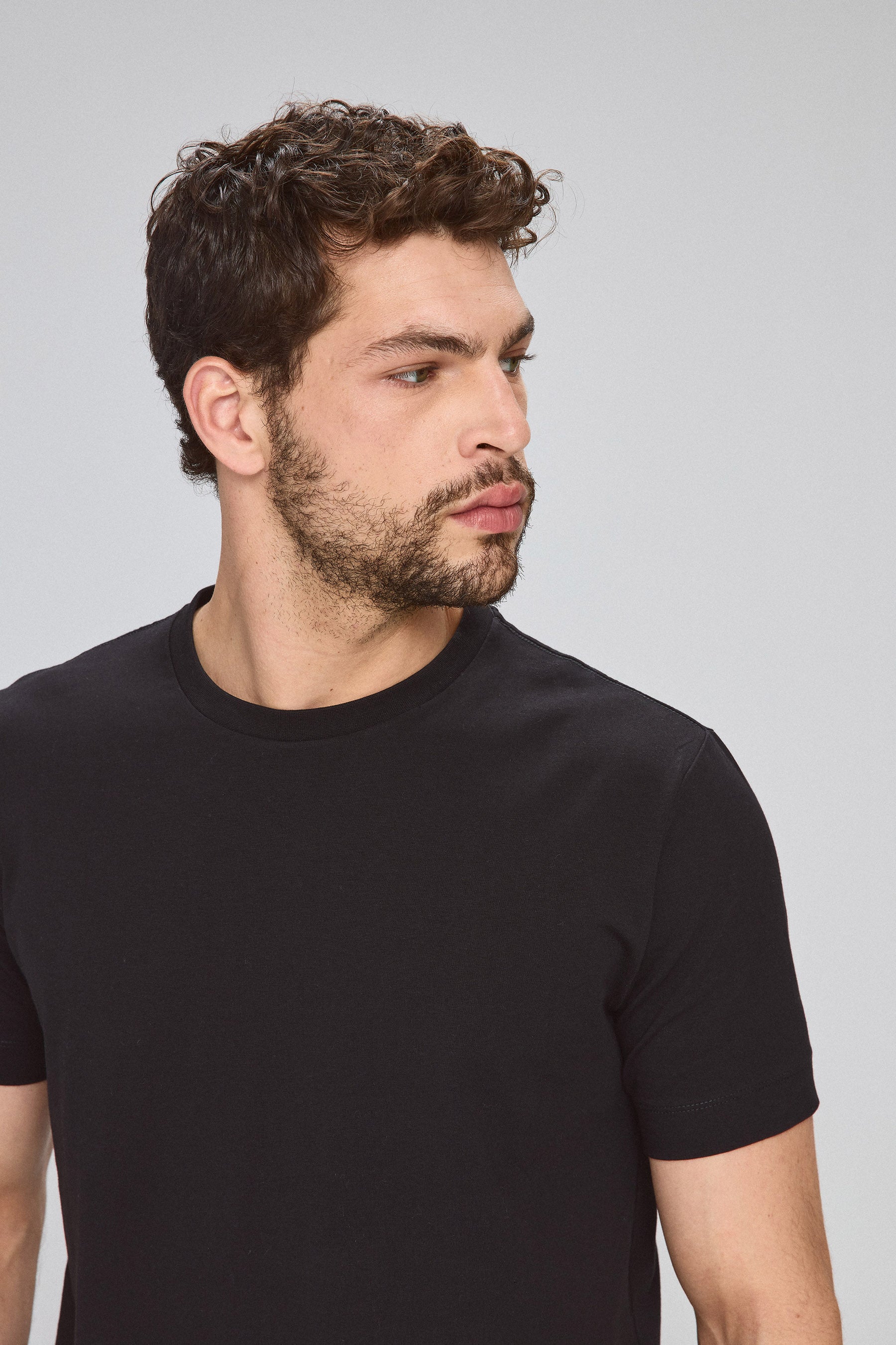 טי ניקי בייסיק לייקרה