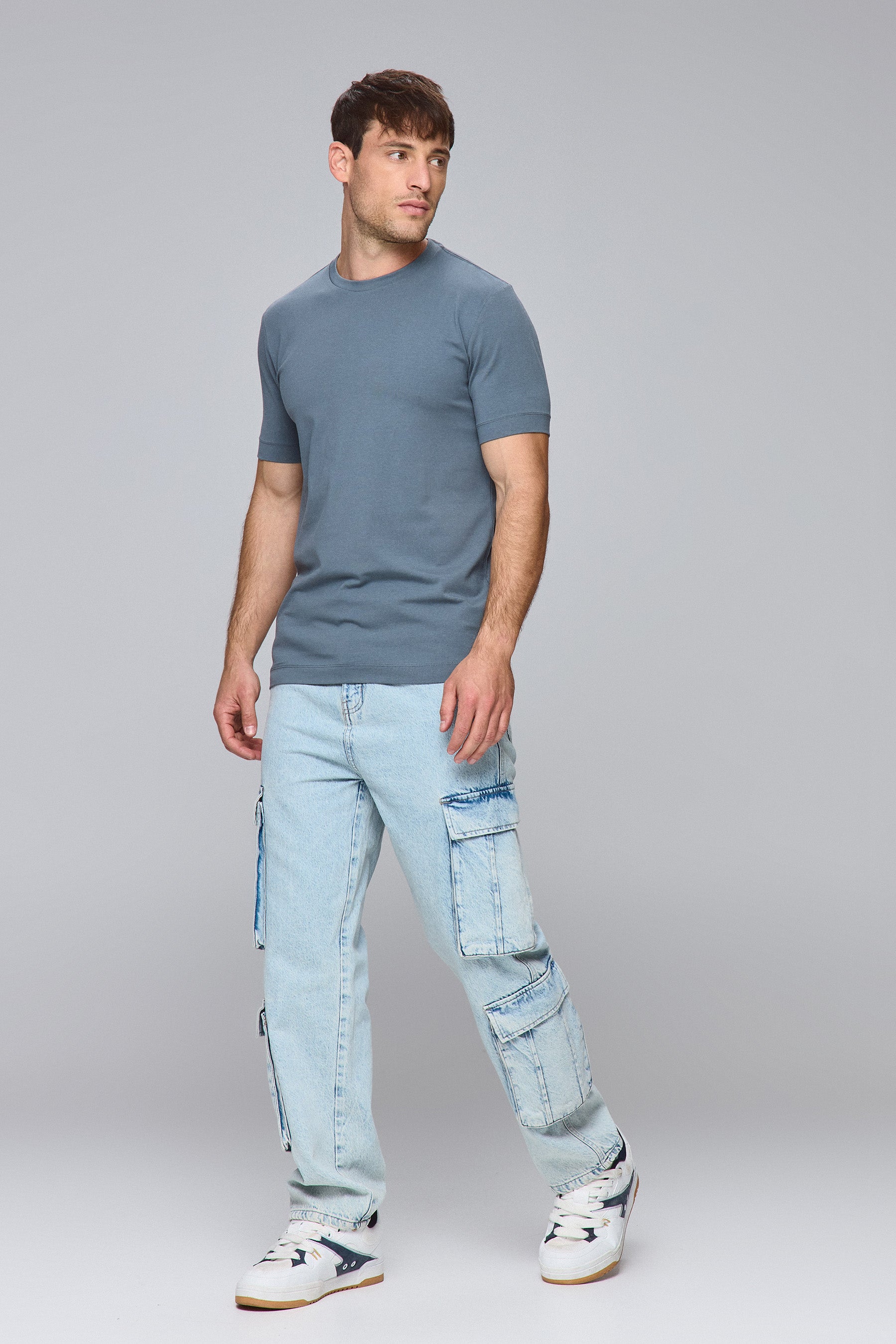 טי ניקי בייסיק לייקרה