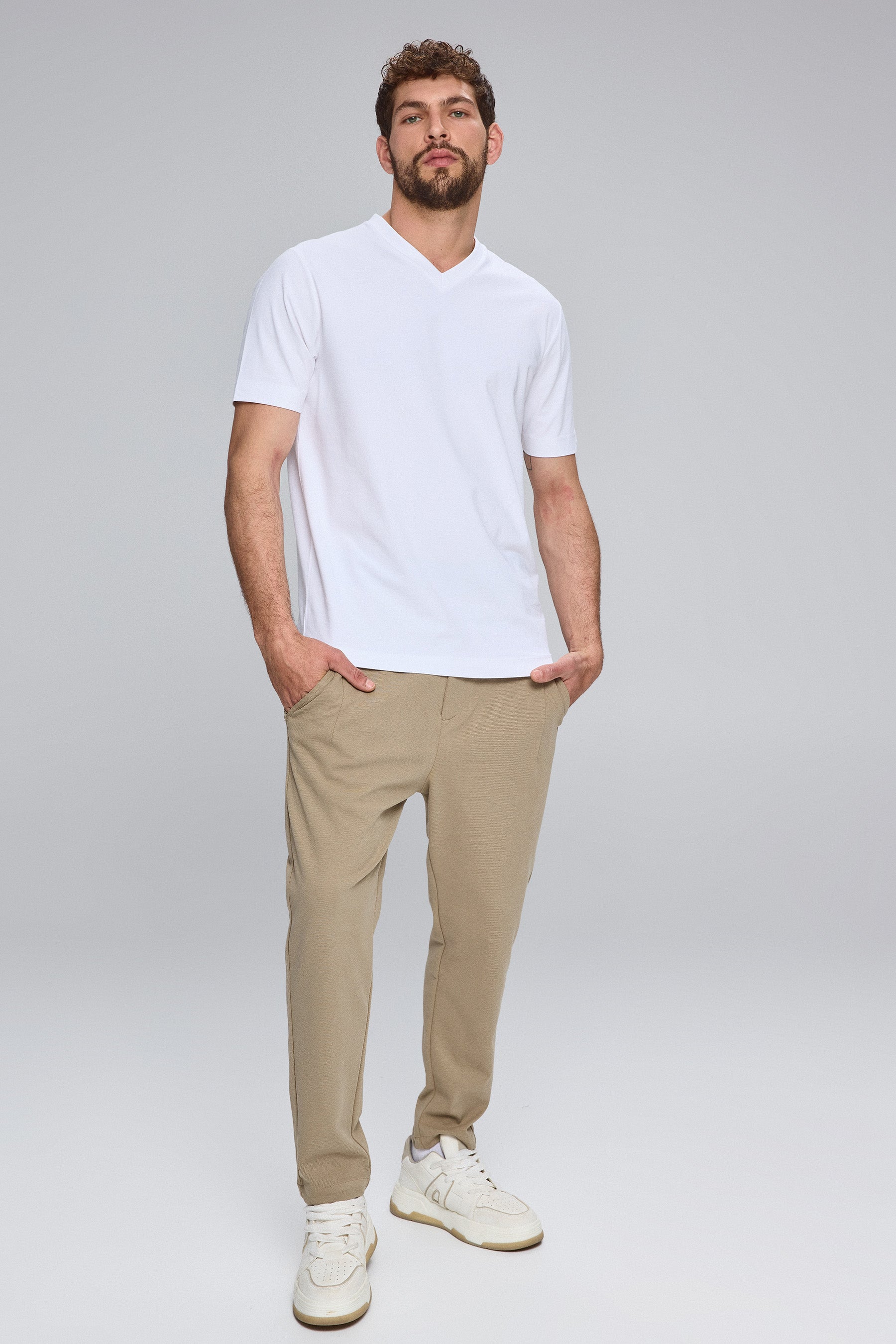 טי בייסיק ווי לייקרה