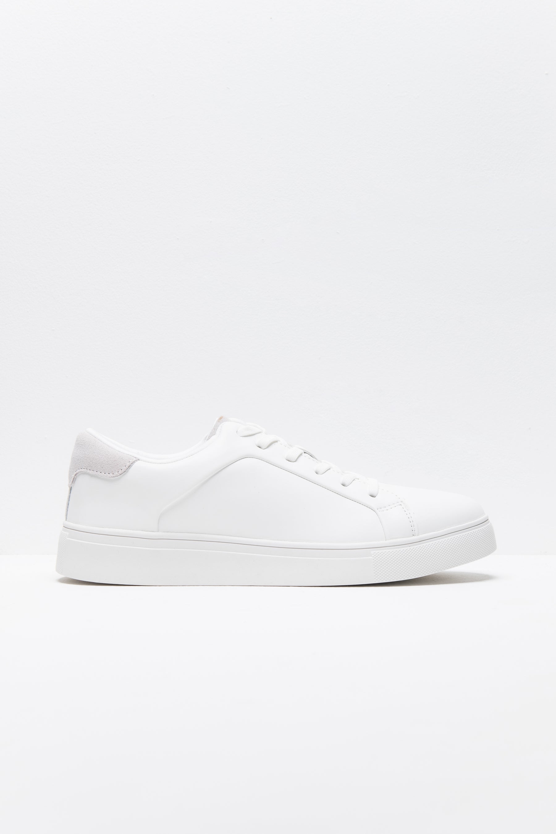 סניקרס כוכב