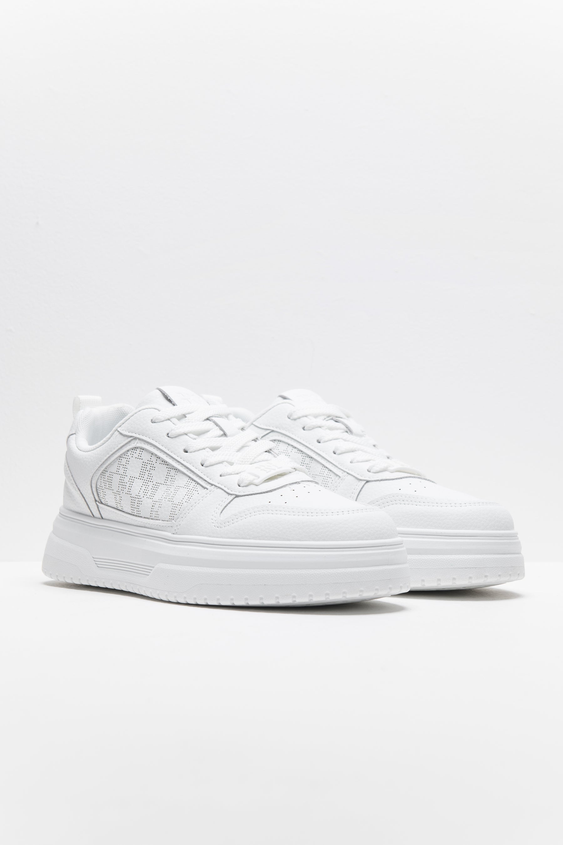 סניקרס קנדריק