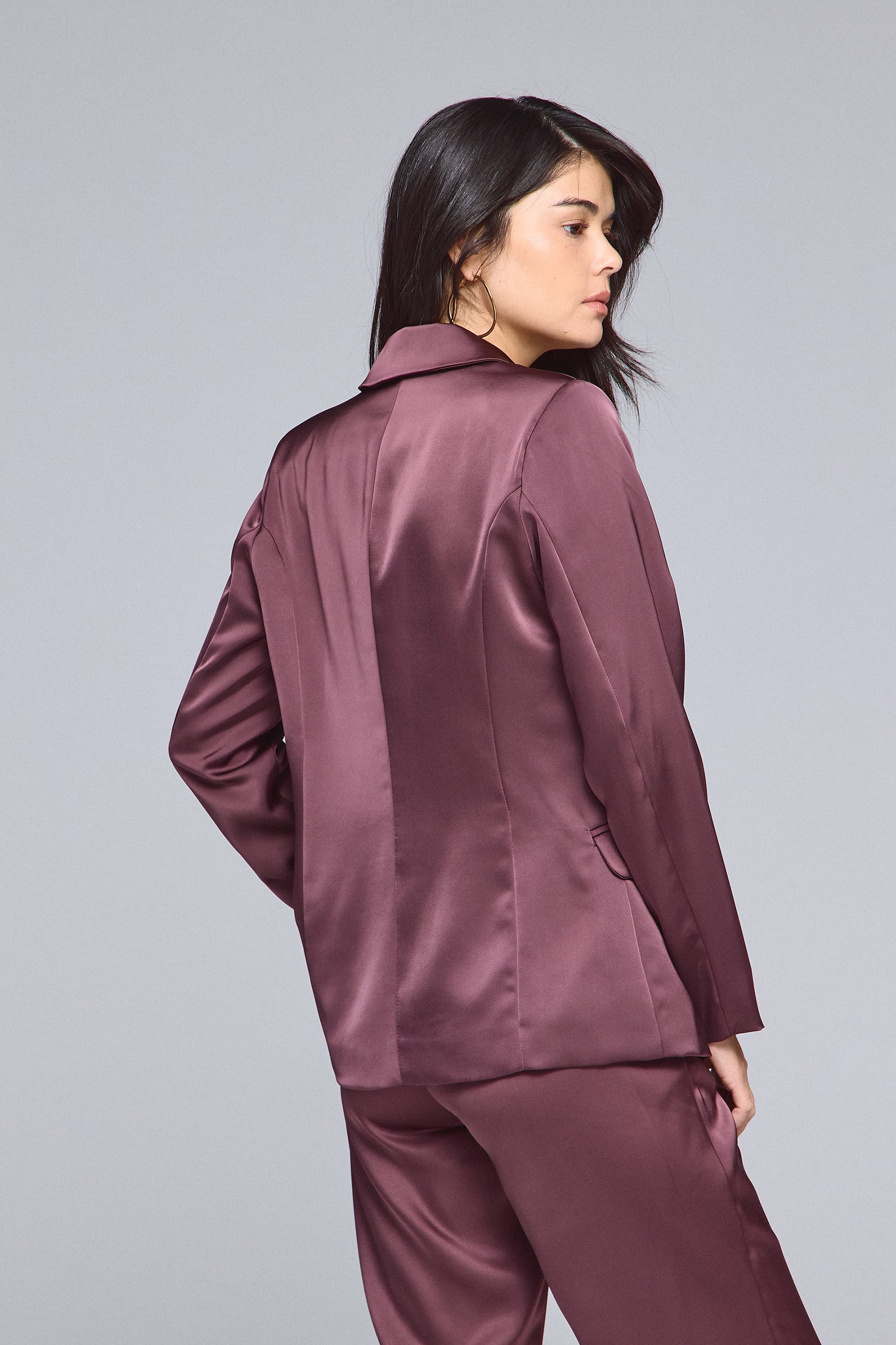 גיקט מחויט עם כיסים