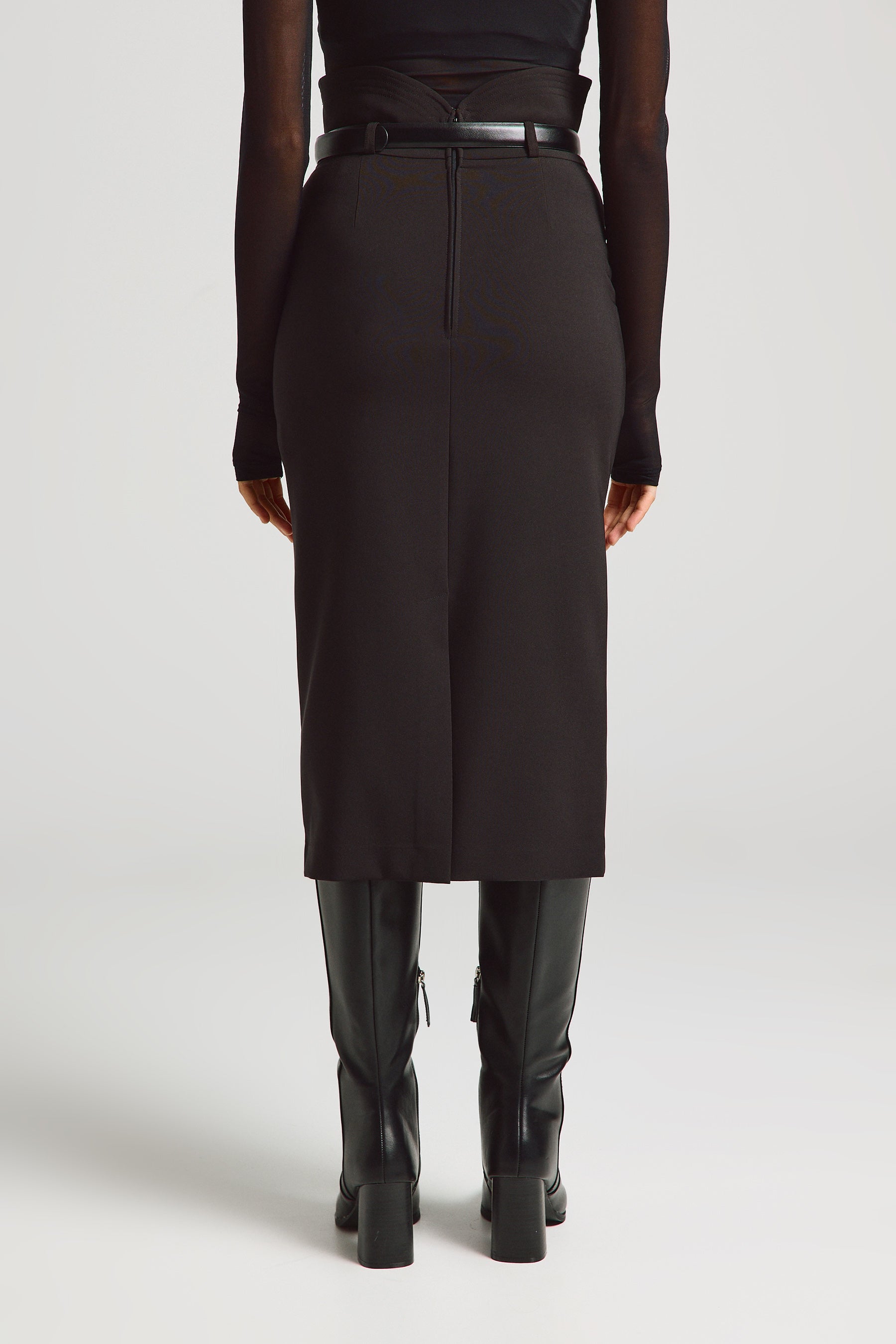 חצאית מידי קלאסית