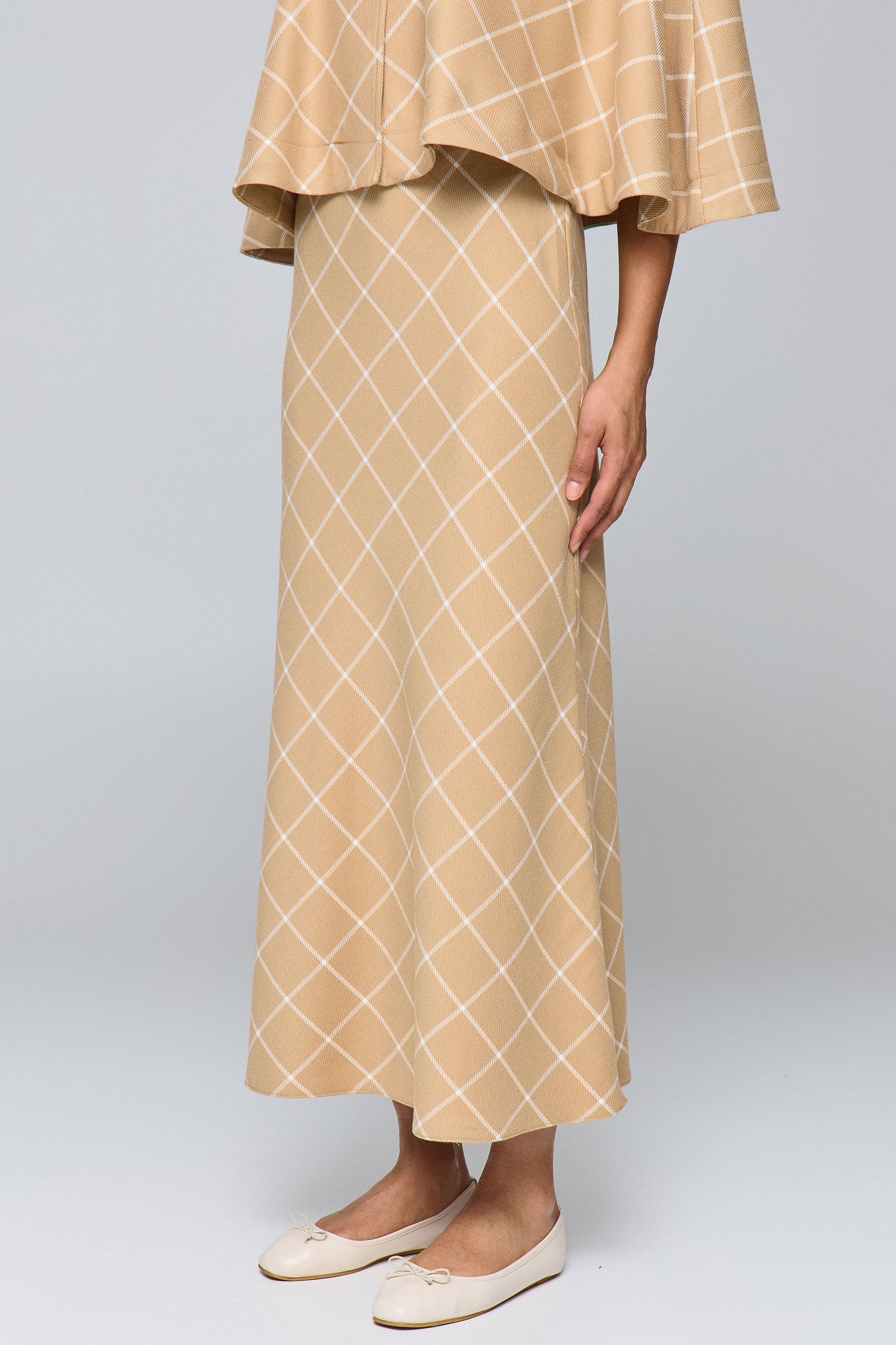 חצאית משובצת סט