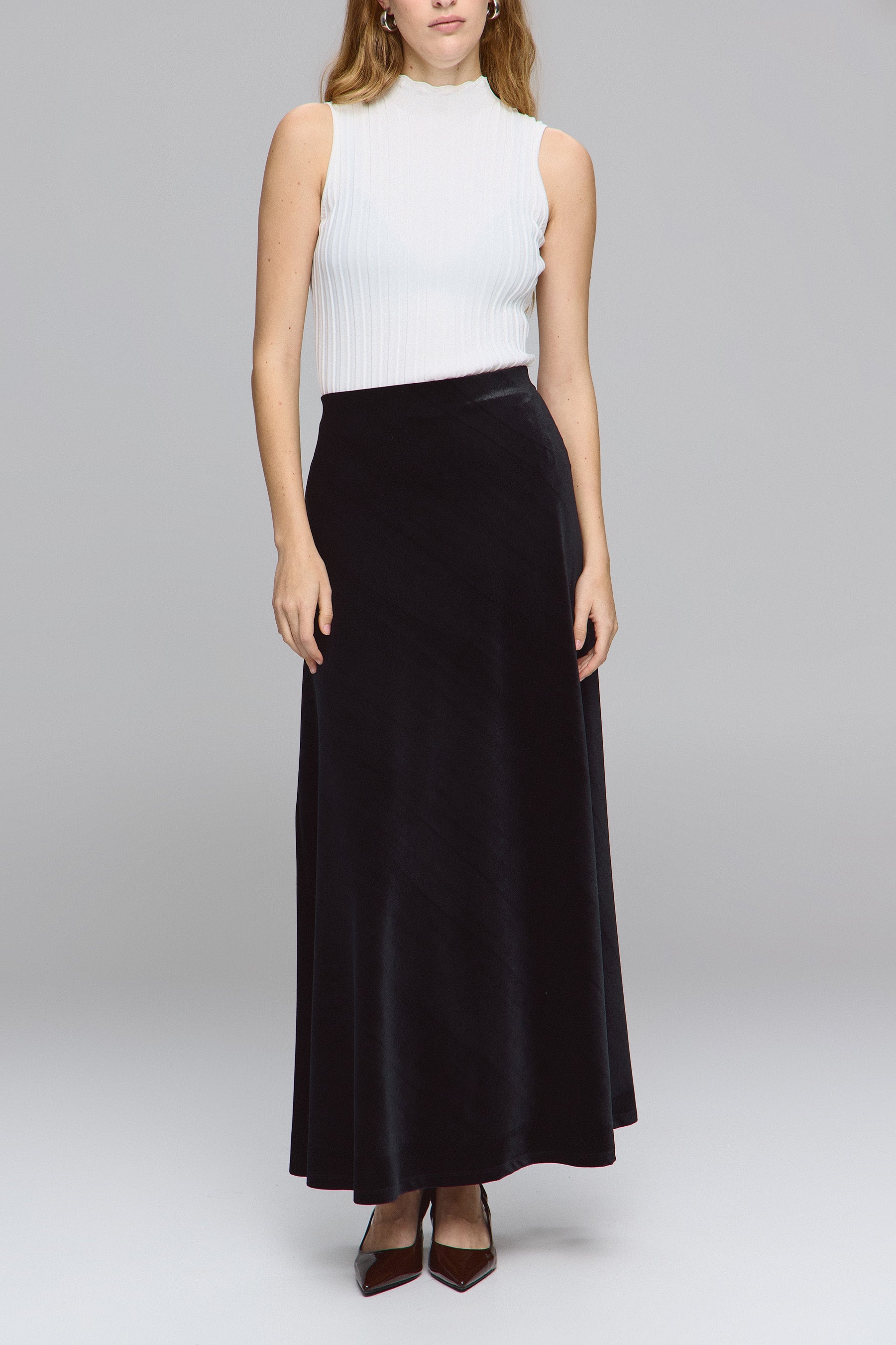 חצאית קטיפה מקסי