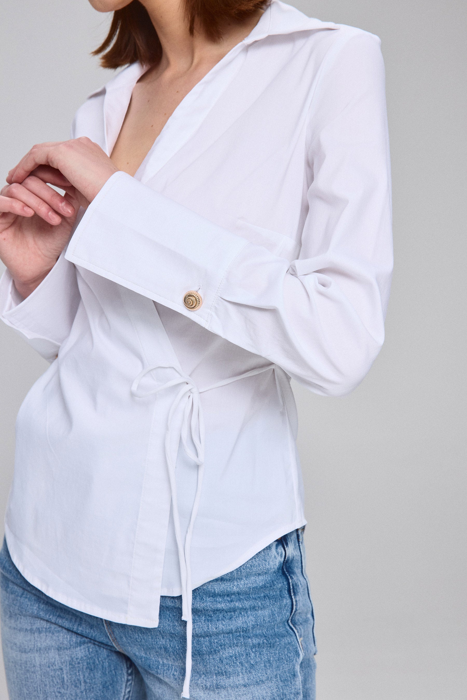 חולצת מעטפת נעומי