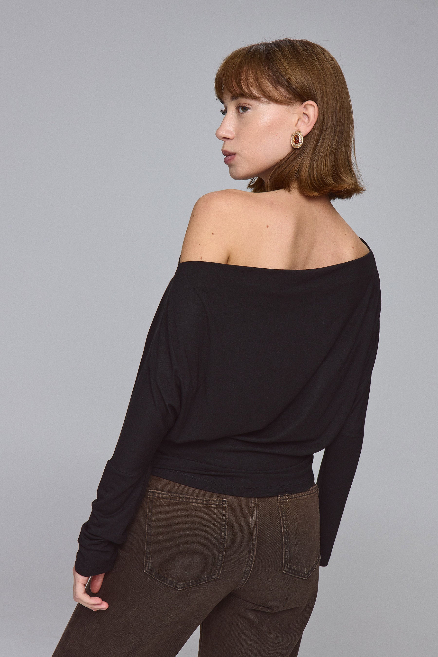 חולצת עטלף ארוכה