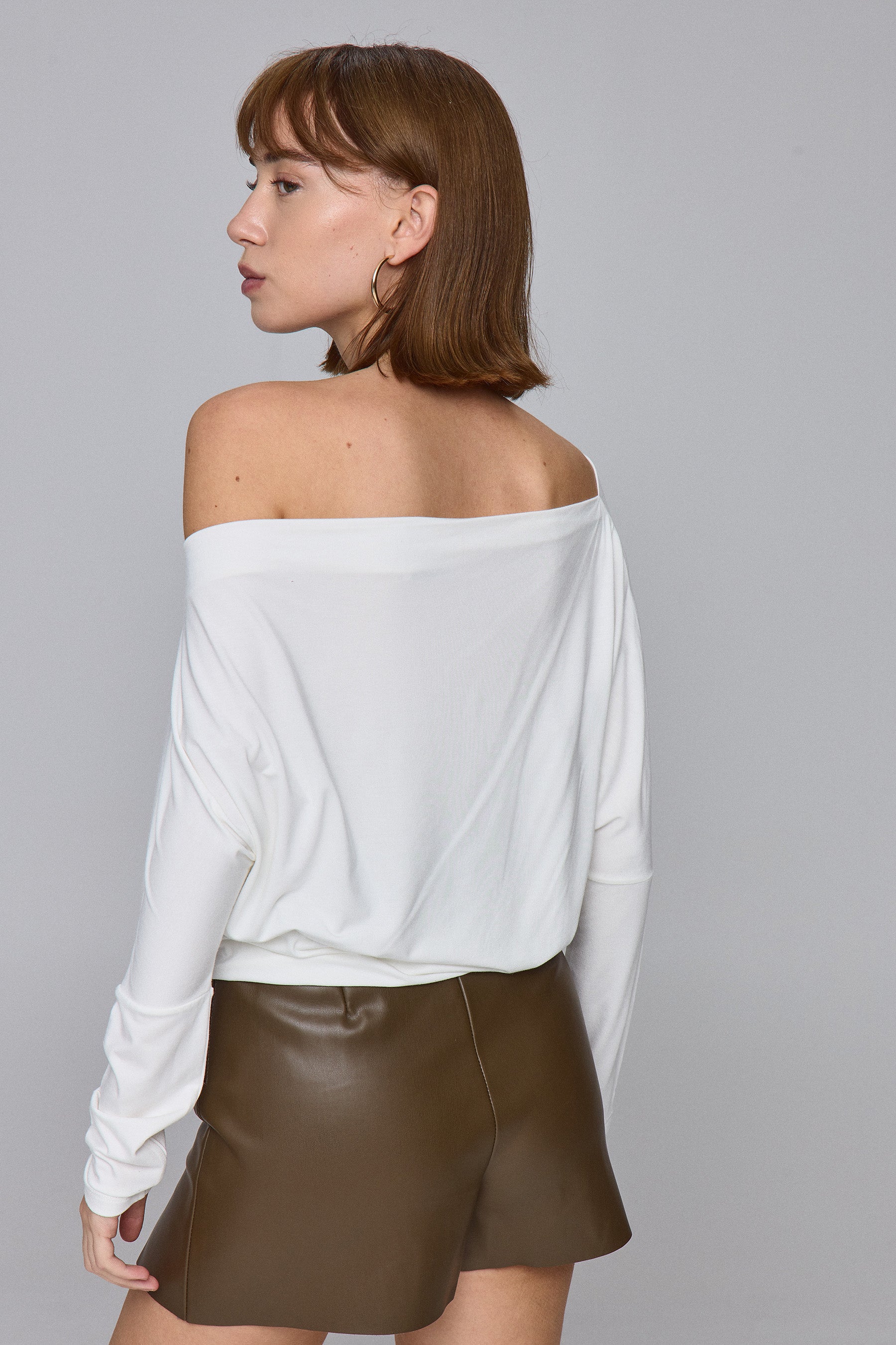 חולצת עטלף ארוכה