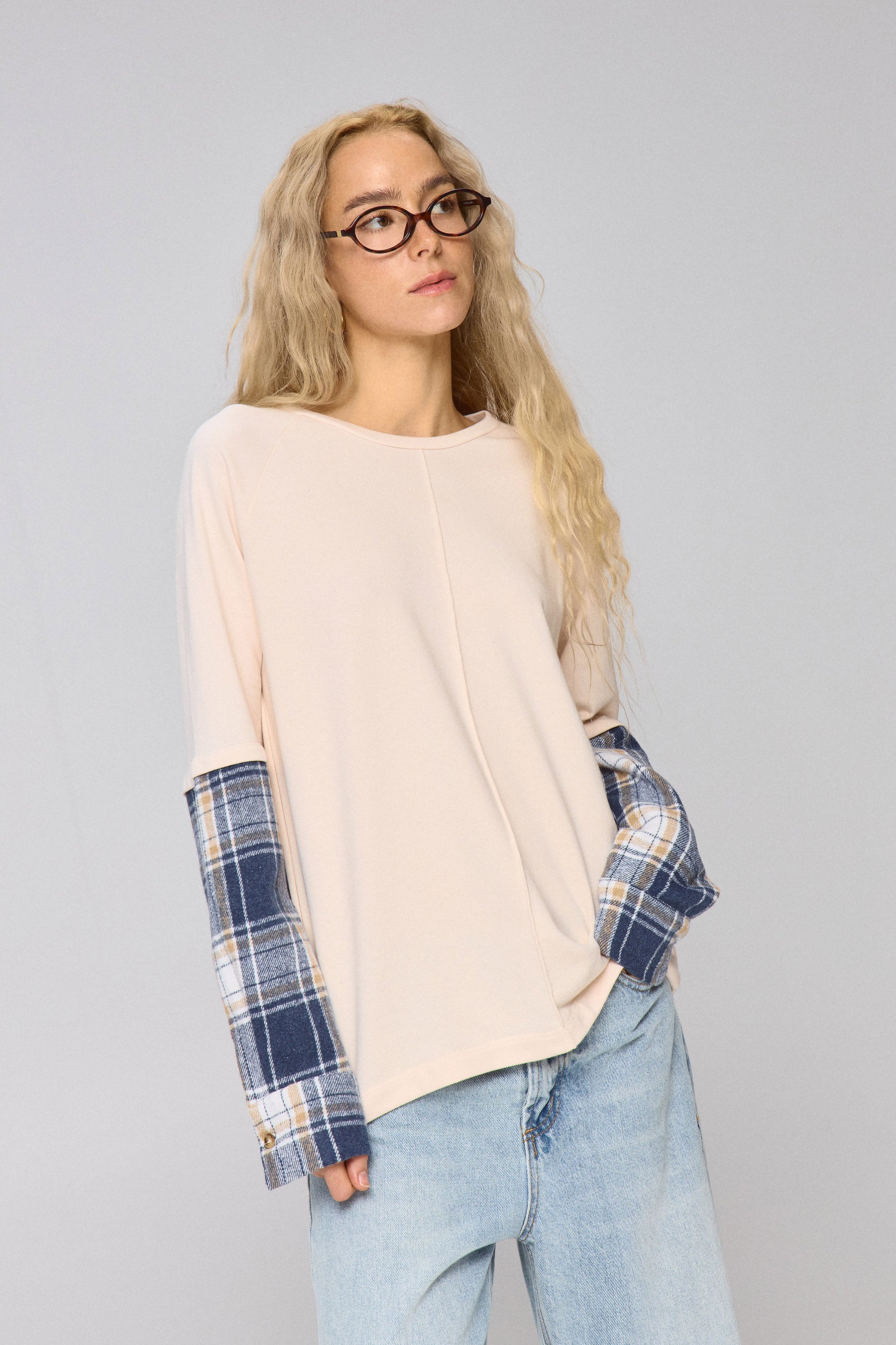 טי רגלן משובצת