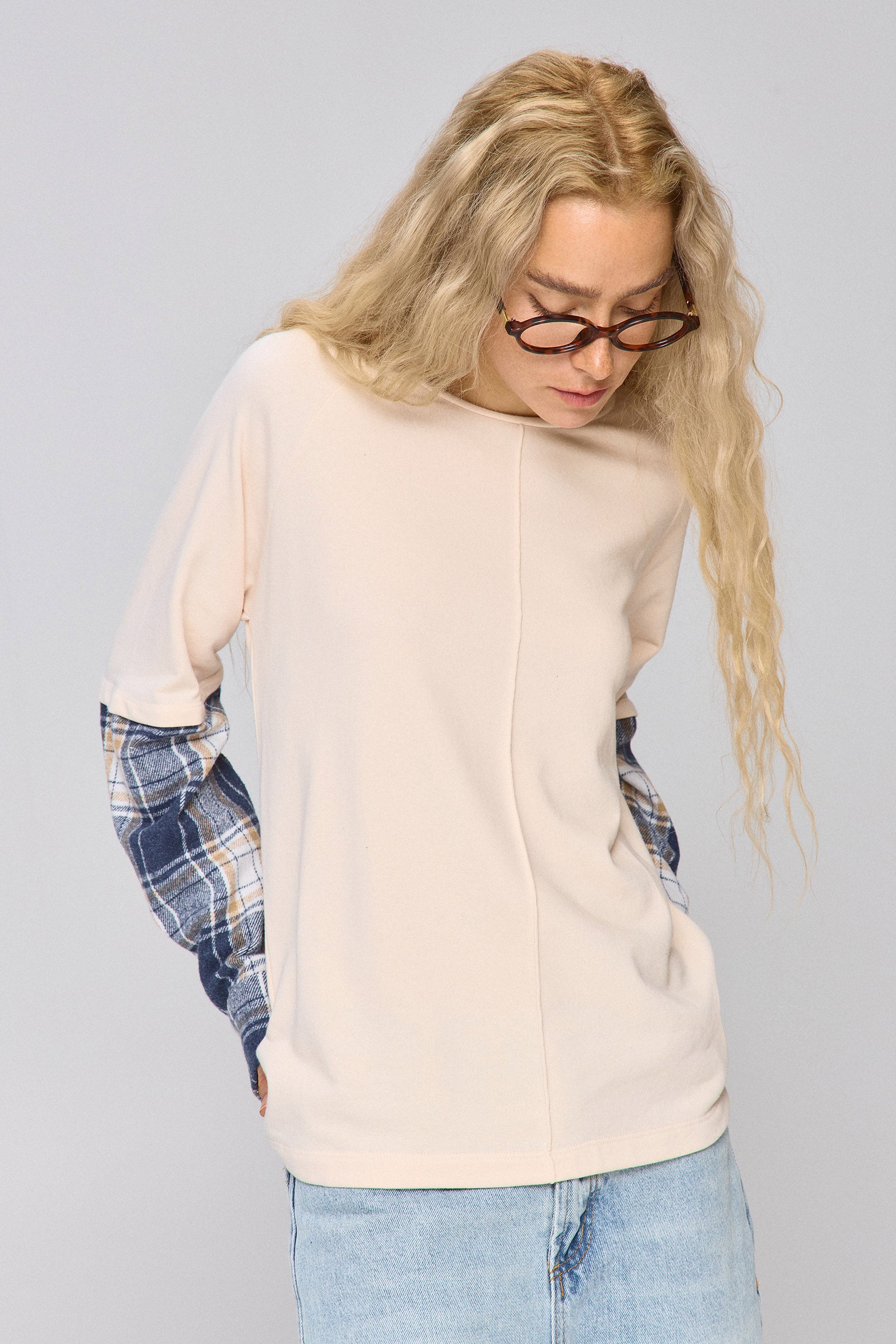 טי רגלן משובצת