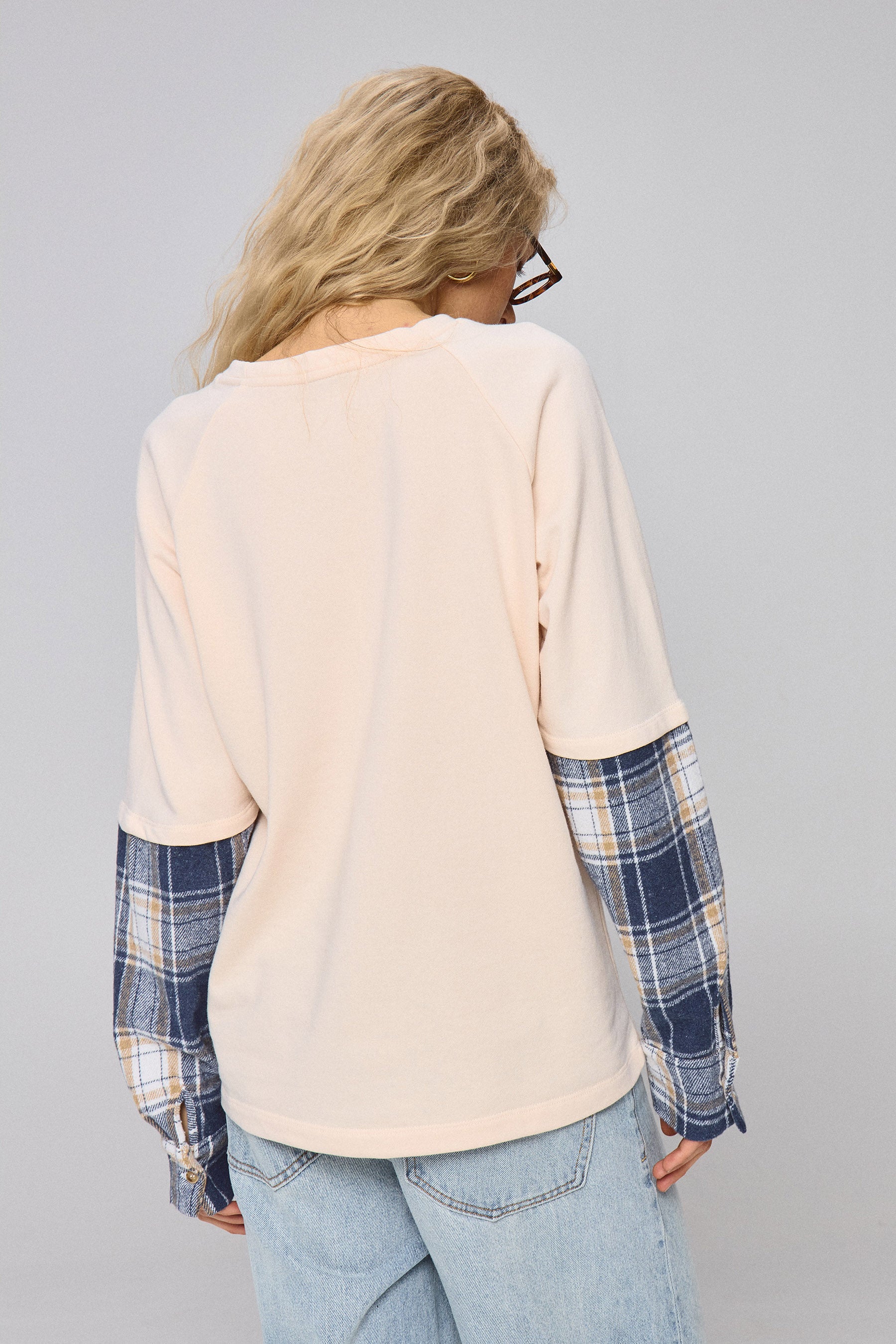 טי רגלן משובצת