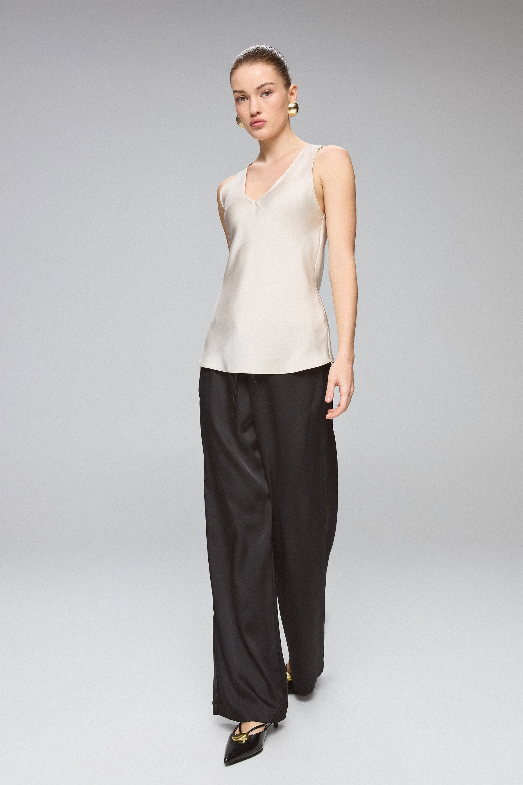 גופיית סטאן וי עמוק