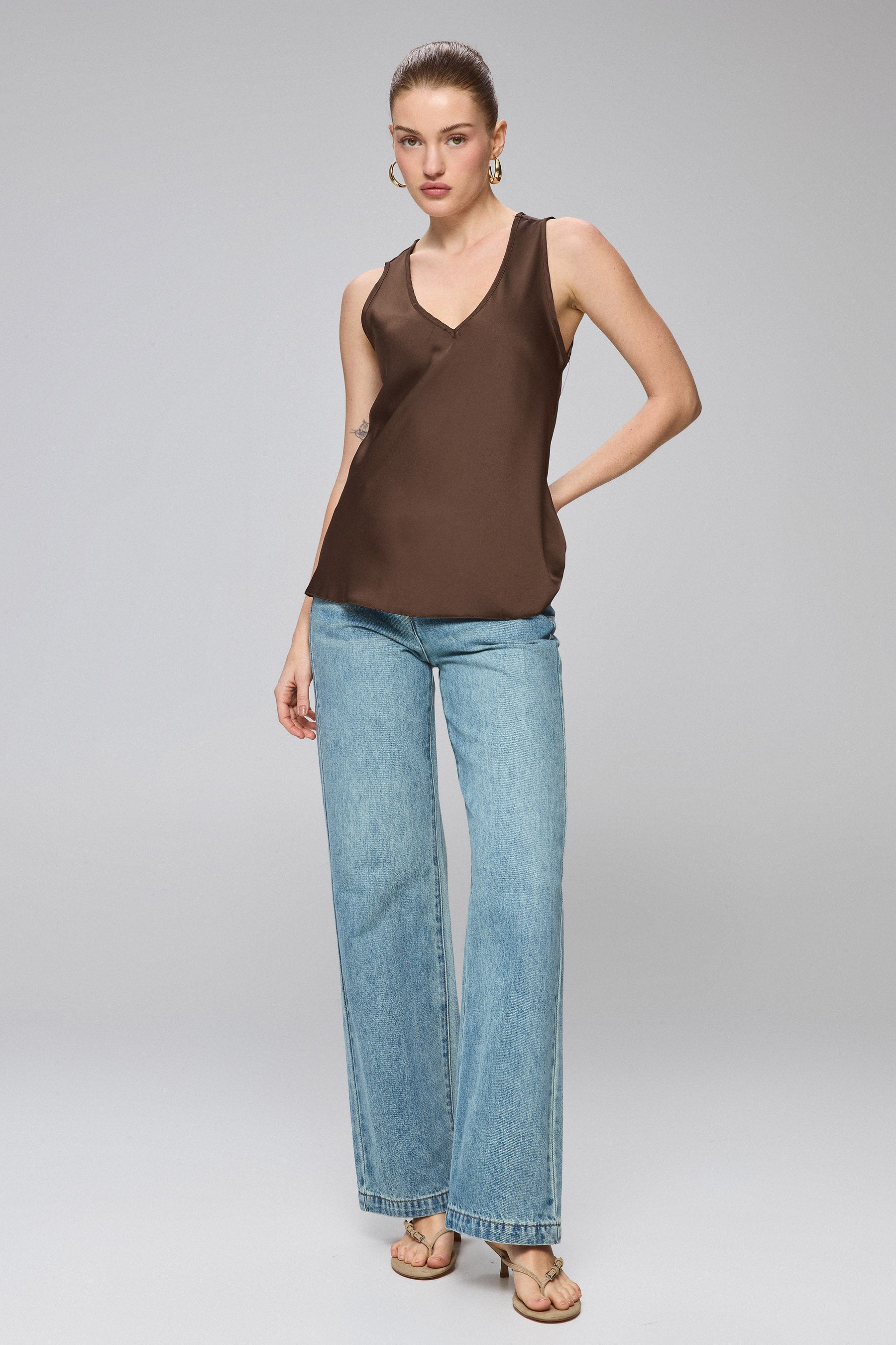 גופיית סטאן וי עמוק