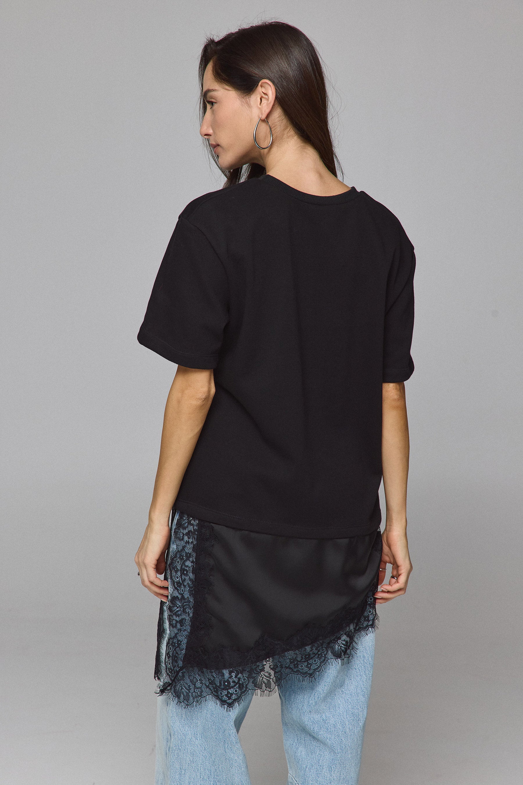 אוברסייז א-סימטרית קצרה