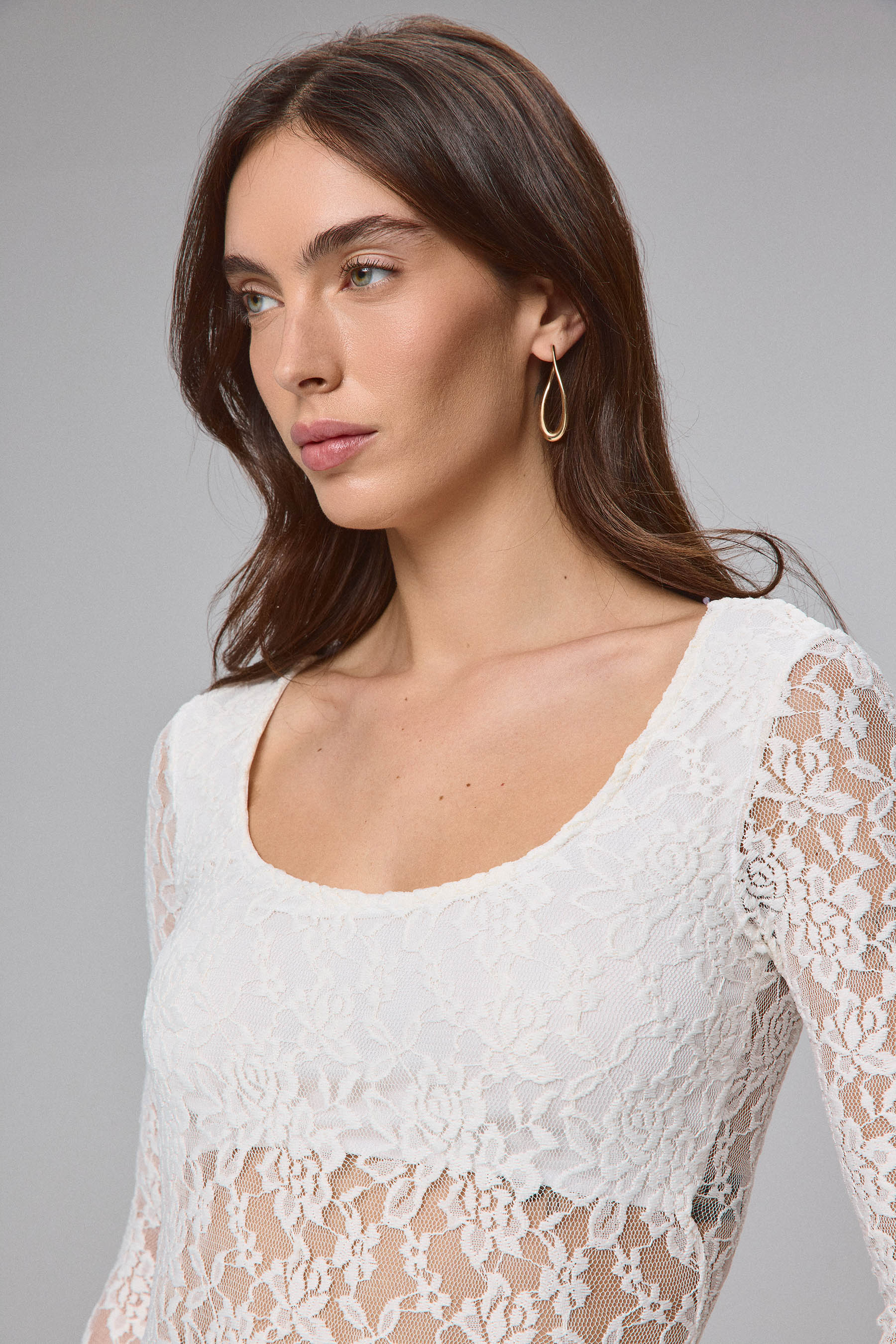 בגד גוף תחרה שושנים