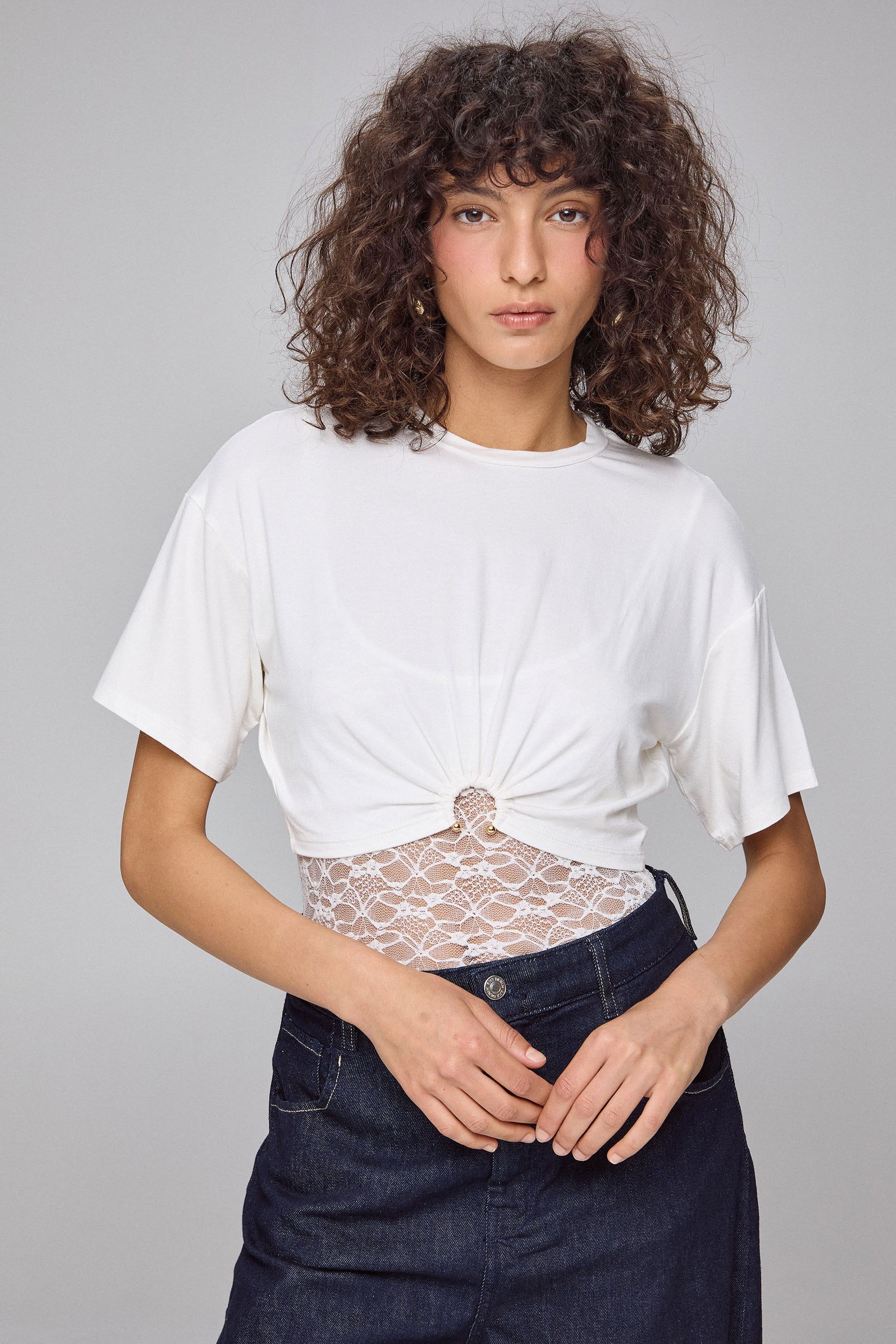 חולצת חישוק עם בגד גוף