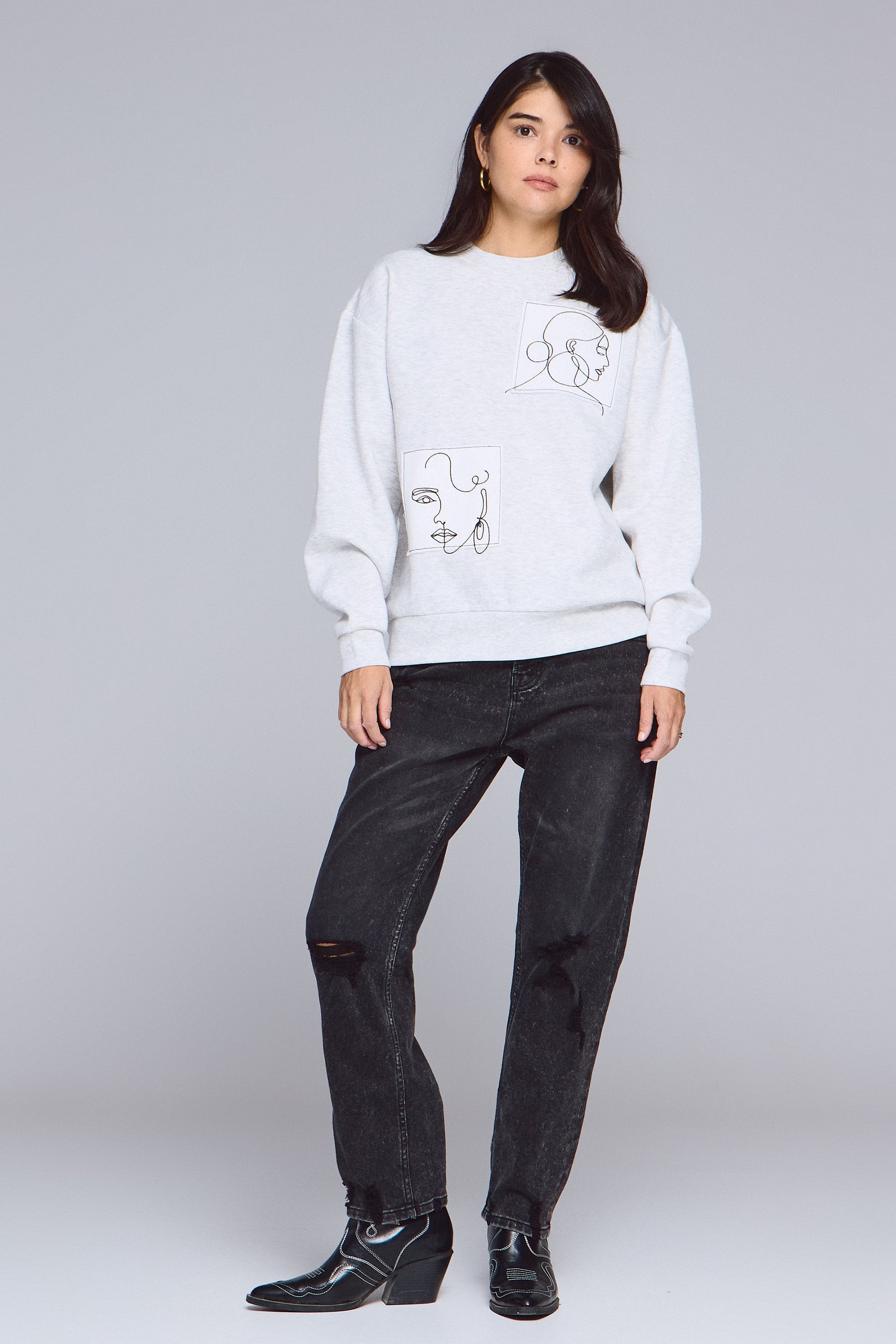 סוויטשירט פטצ'ים פוטרט נשים