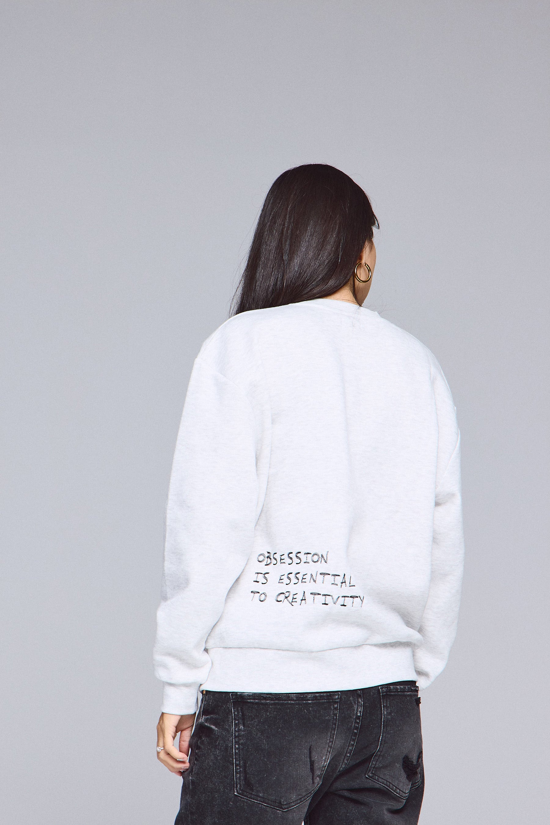 סוויטשירט פטצ'ים פוטרט נשים