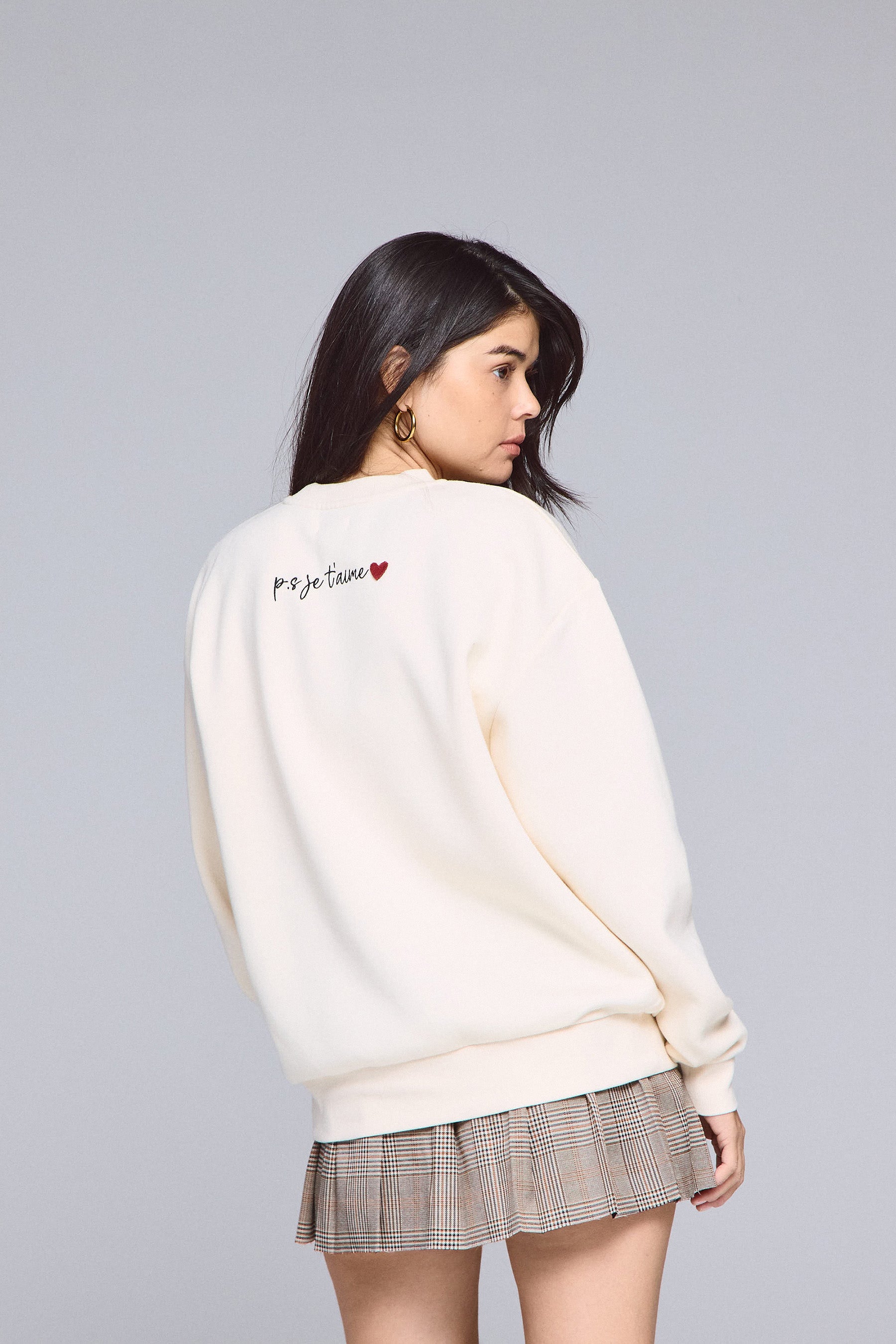 סווטישריט "מון שארי"