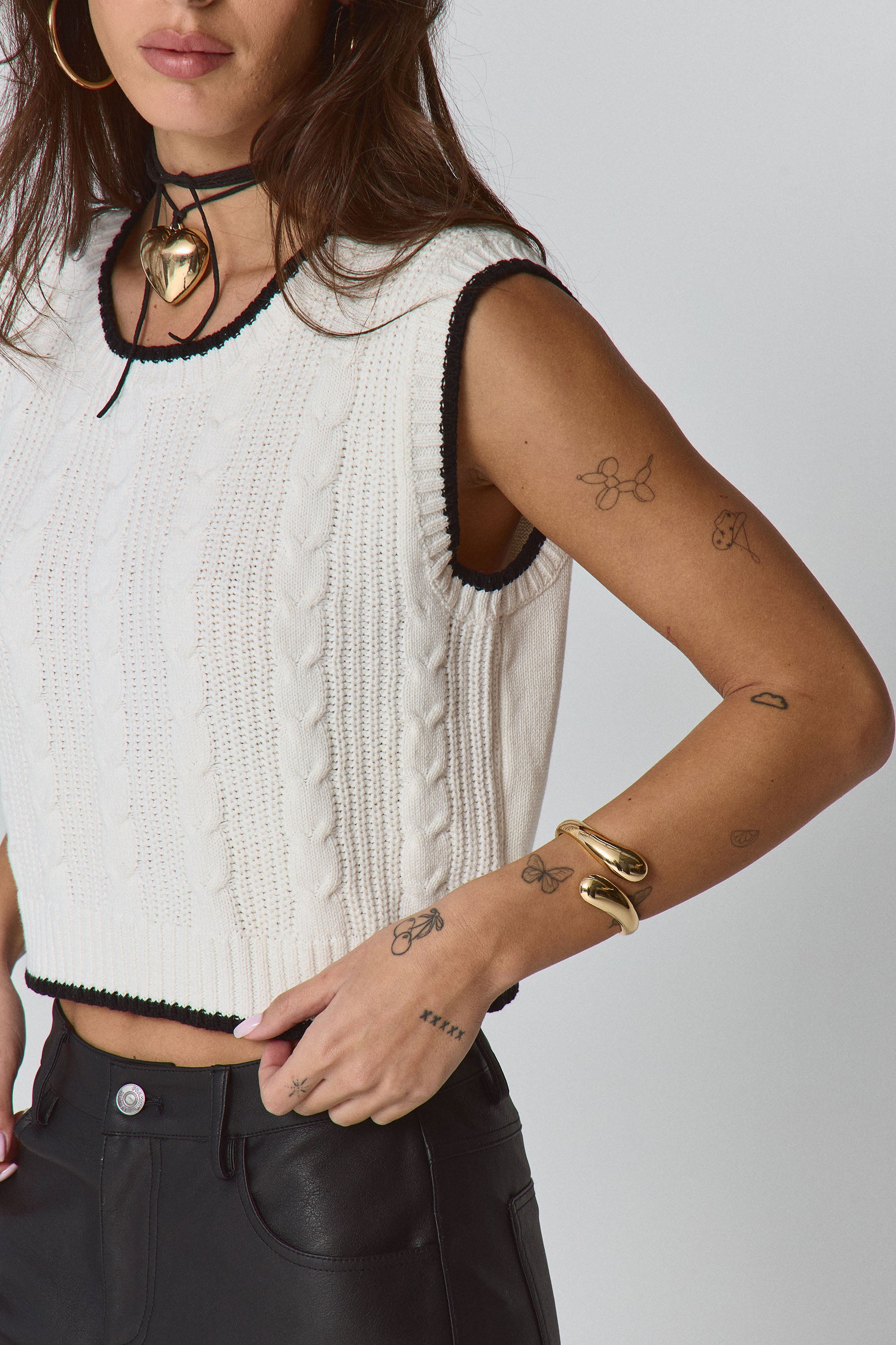 אפודה סרוגה