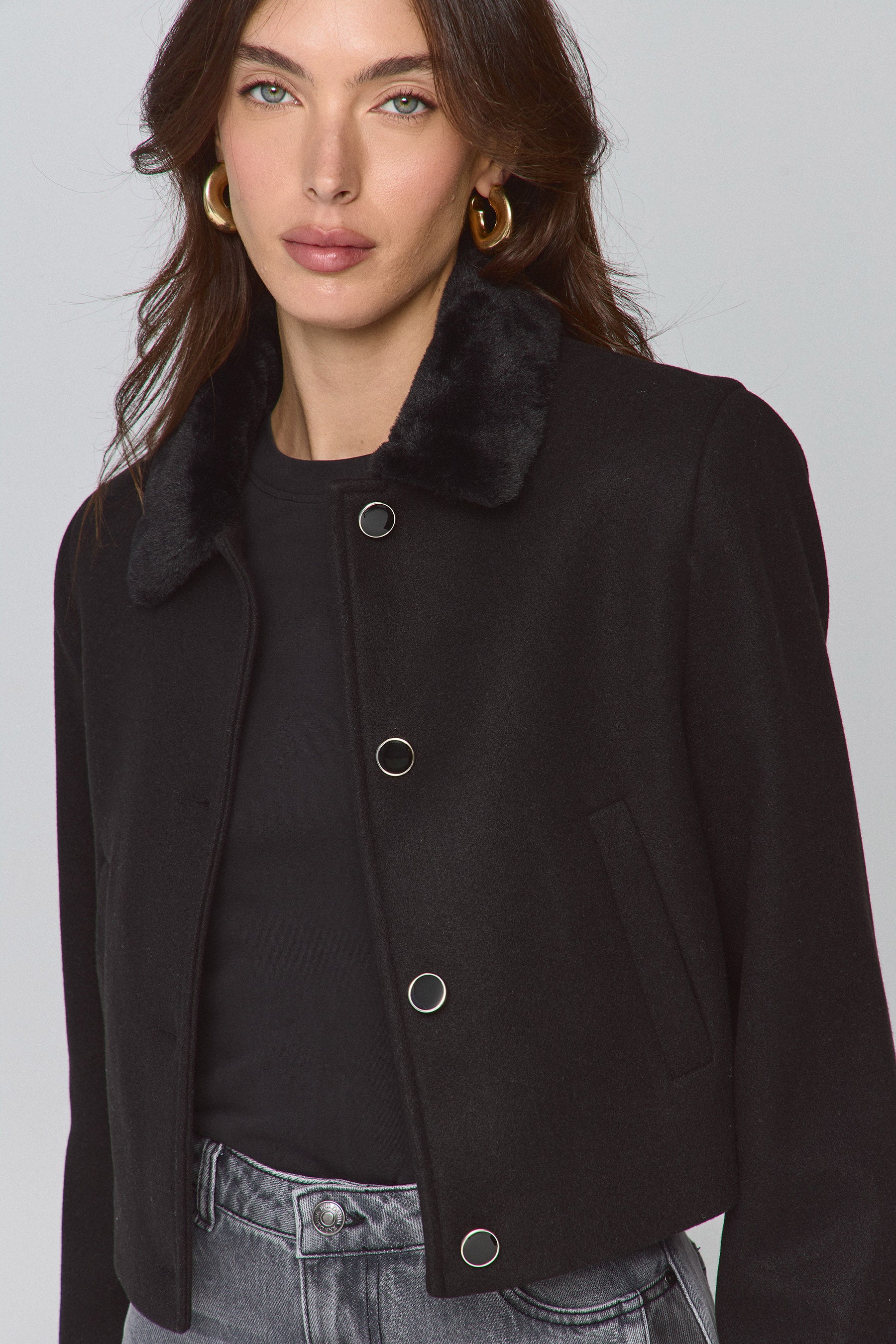 מעיל צמר עם פרווה