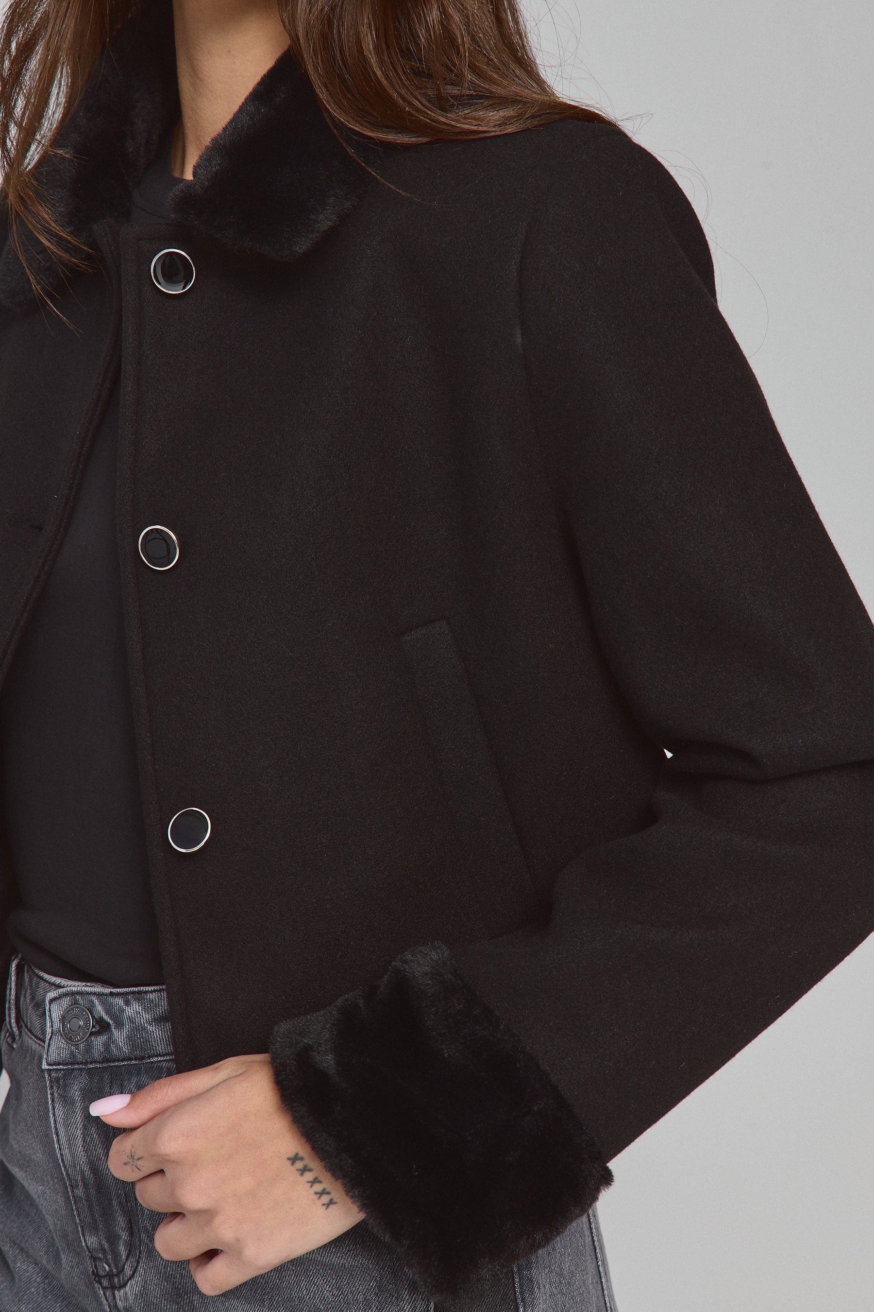 מעיל צמר עם פרווה