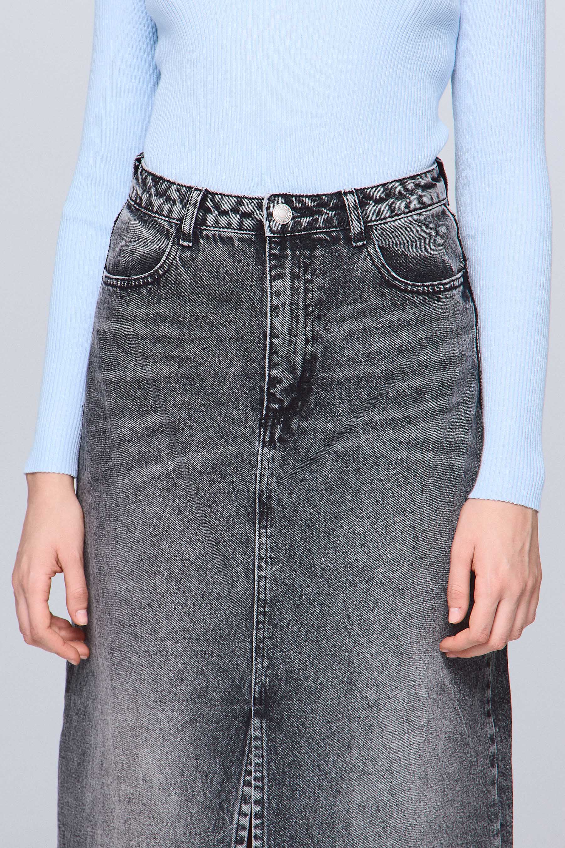 חצאית ג'ינס משופשפת