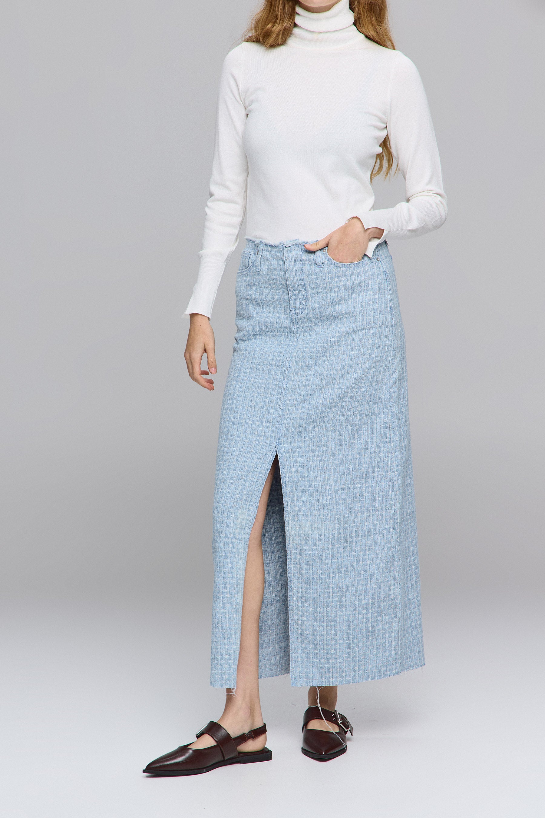 חצאית פרומה טקסטורה