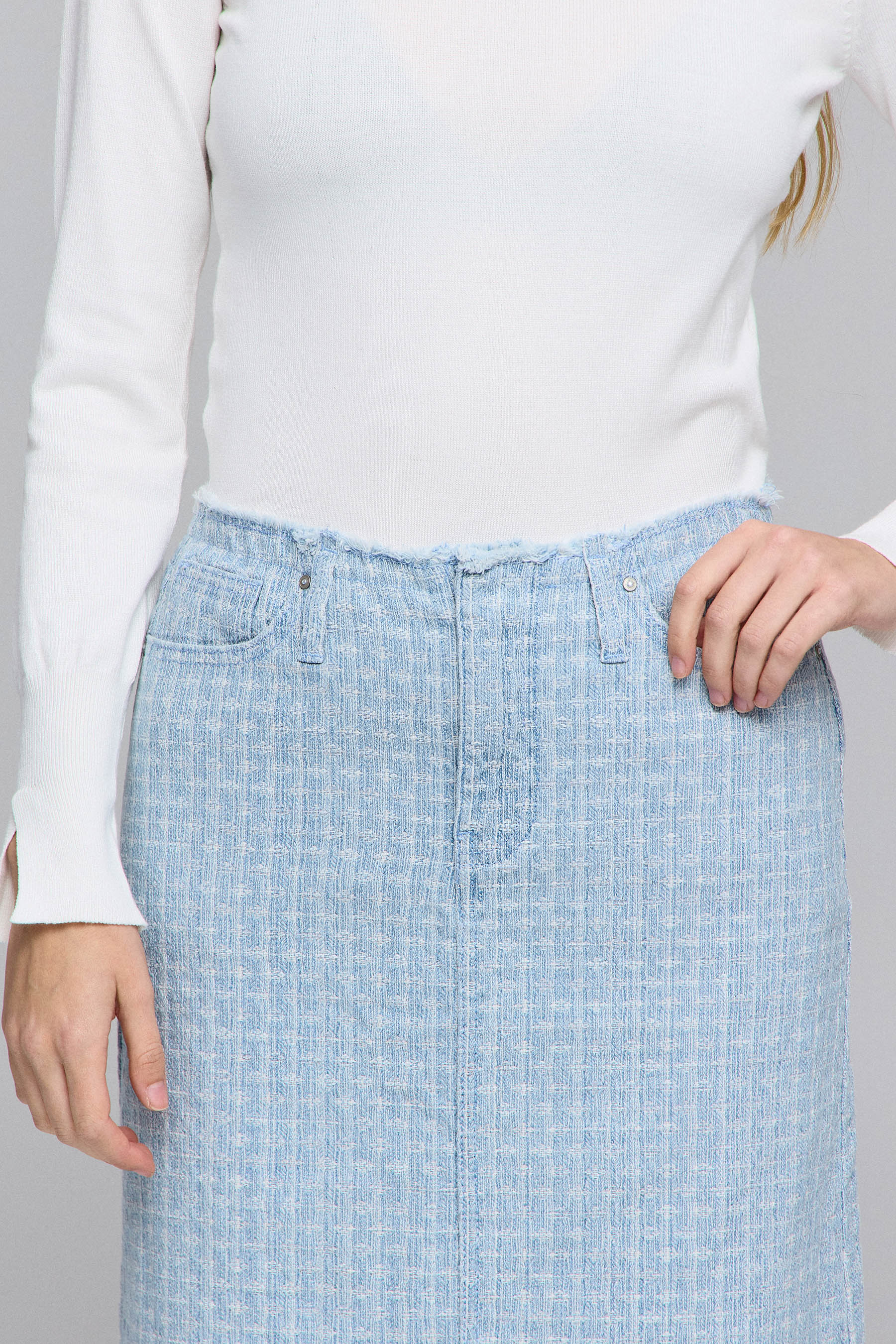 חצאית פרומה טקסטורה