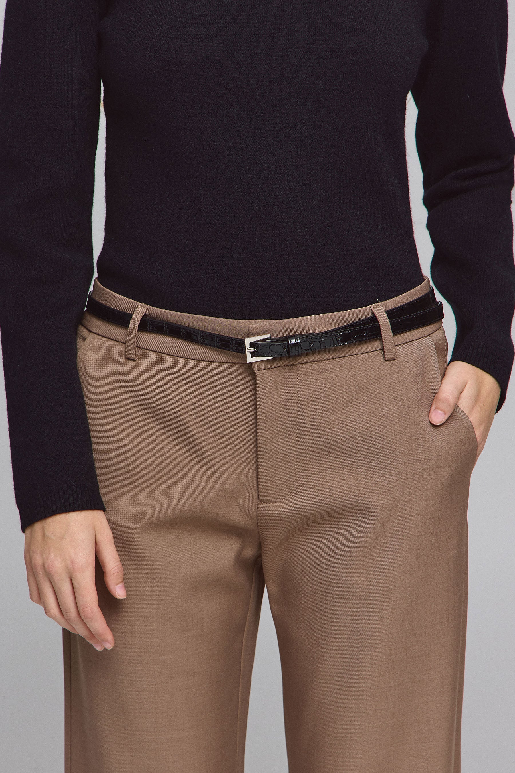 מכנסיים מחוייטים עם חגורה סט