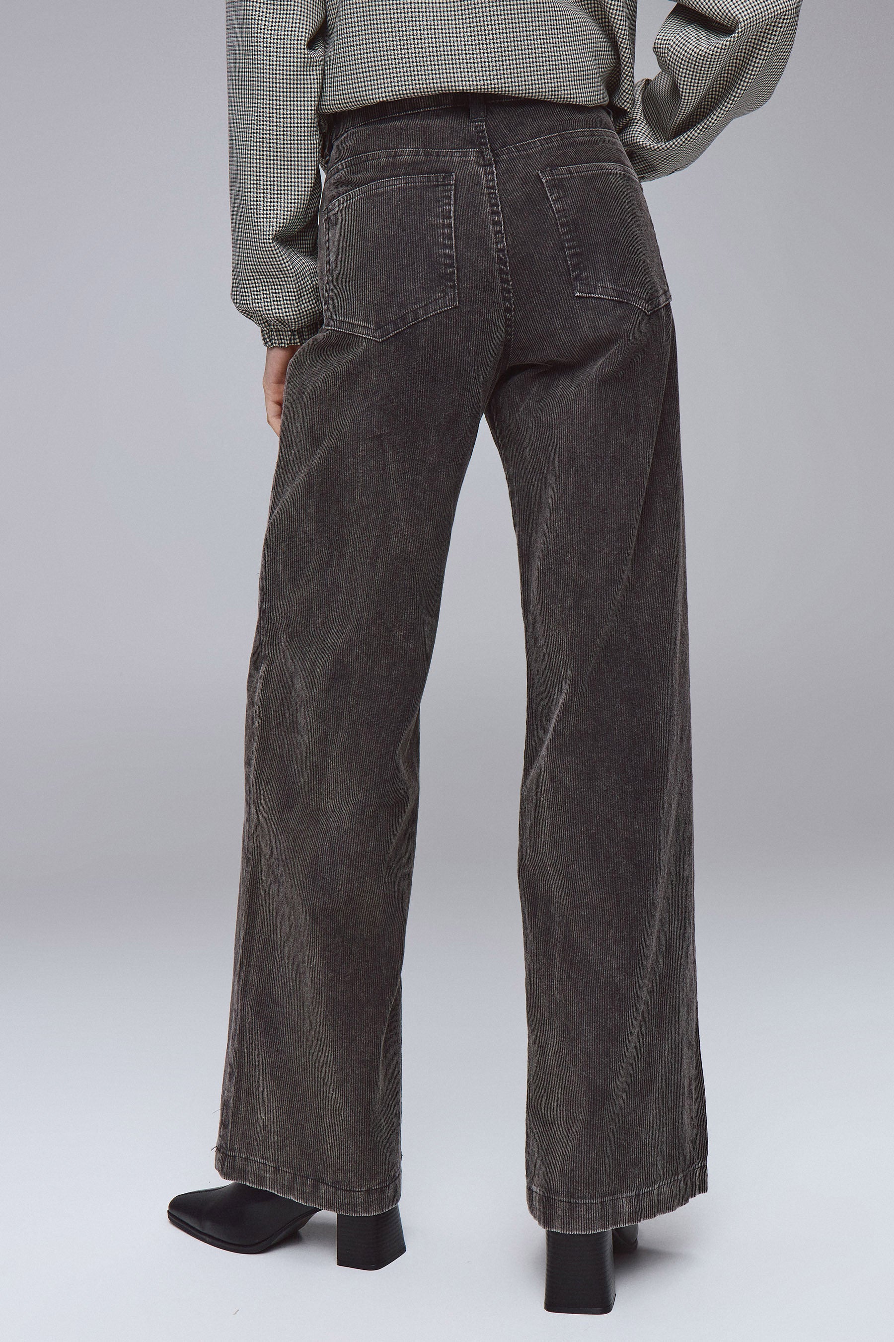 מכנס קורדרוי שטוף לוז