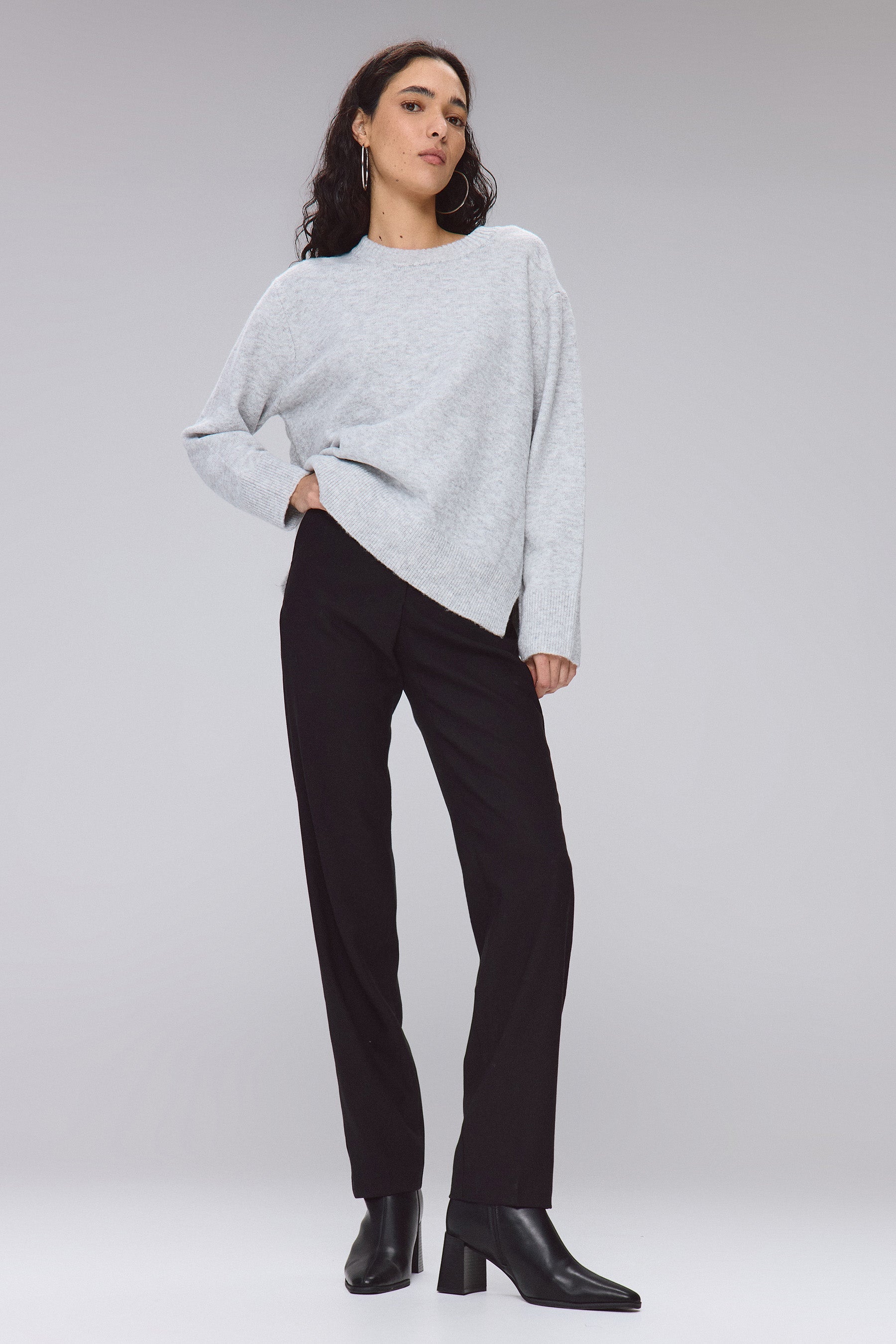 מכנסיים עם חגורה פנימית