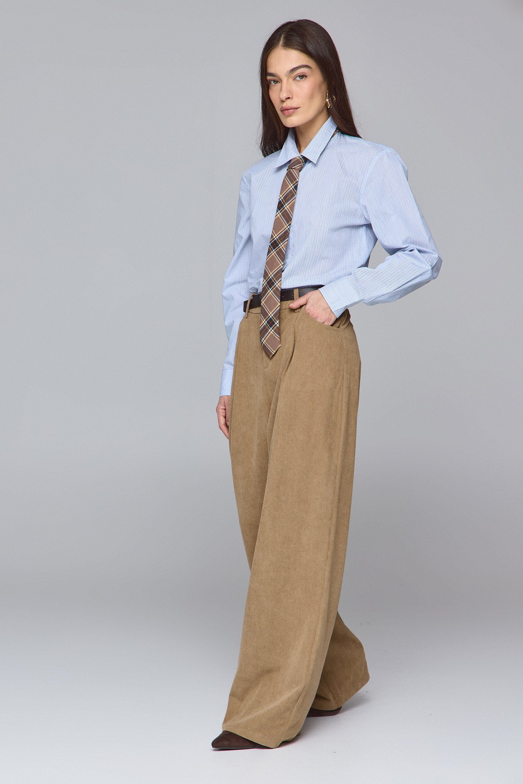 מכנס קורדרוי עם חגורה