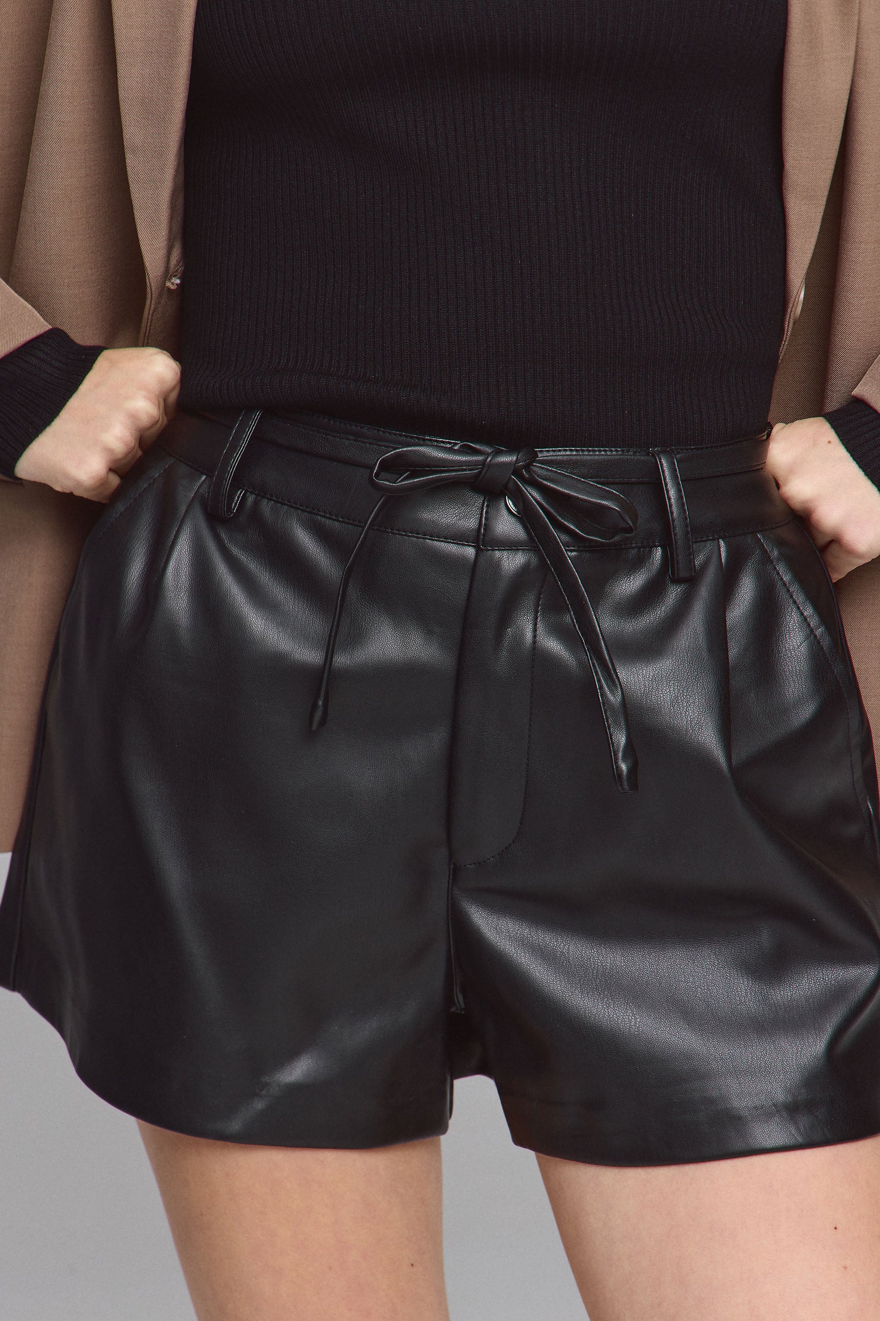 שורט פיו שרוך