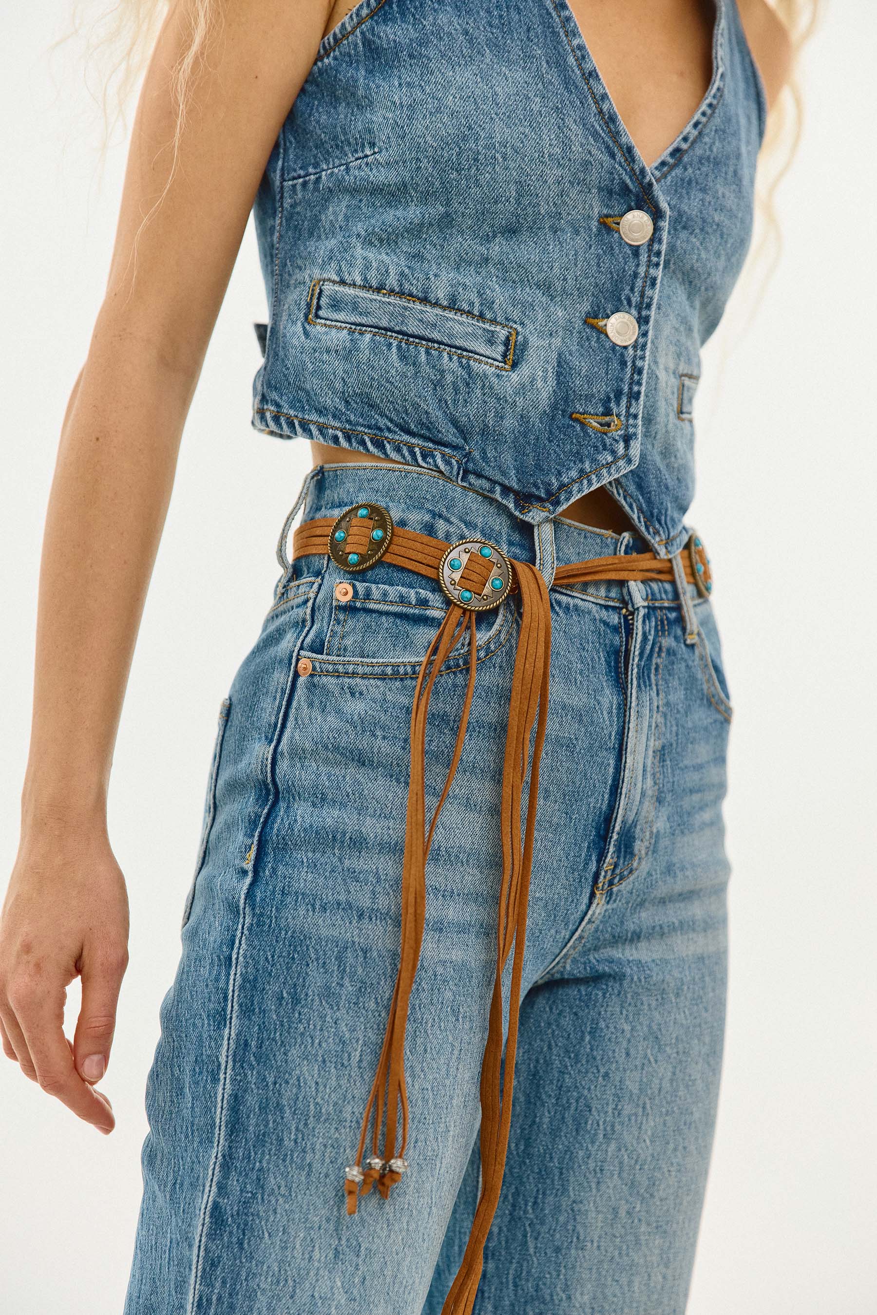 ג'ינס בוטקאט