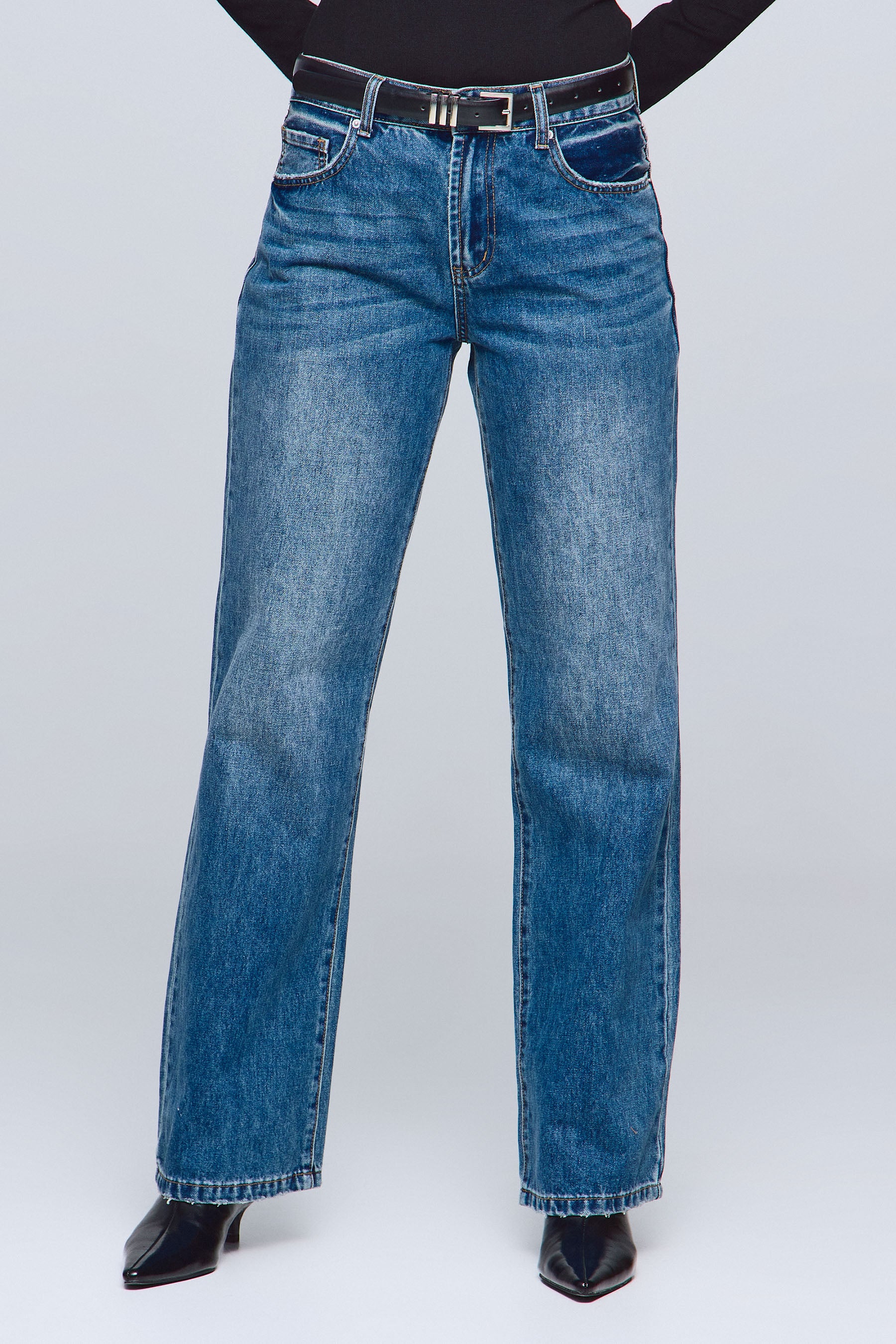 גינס לוס גירל