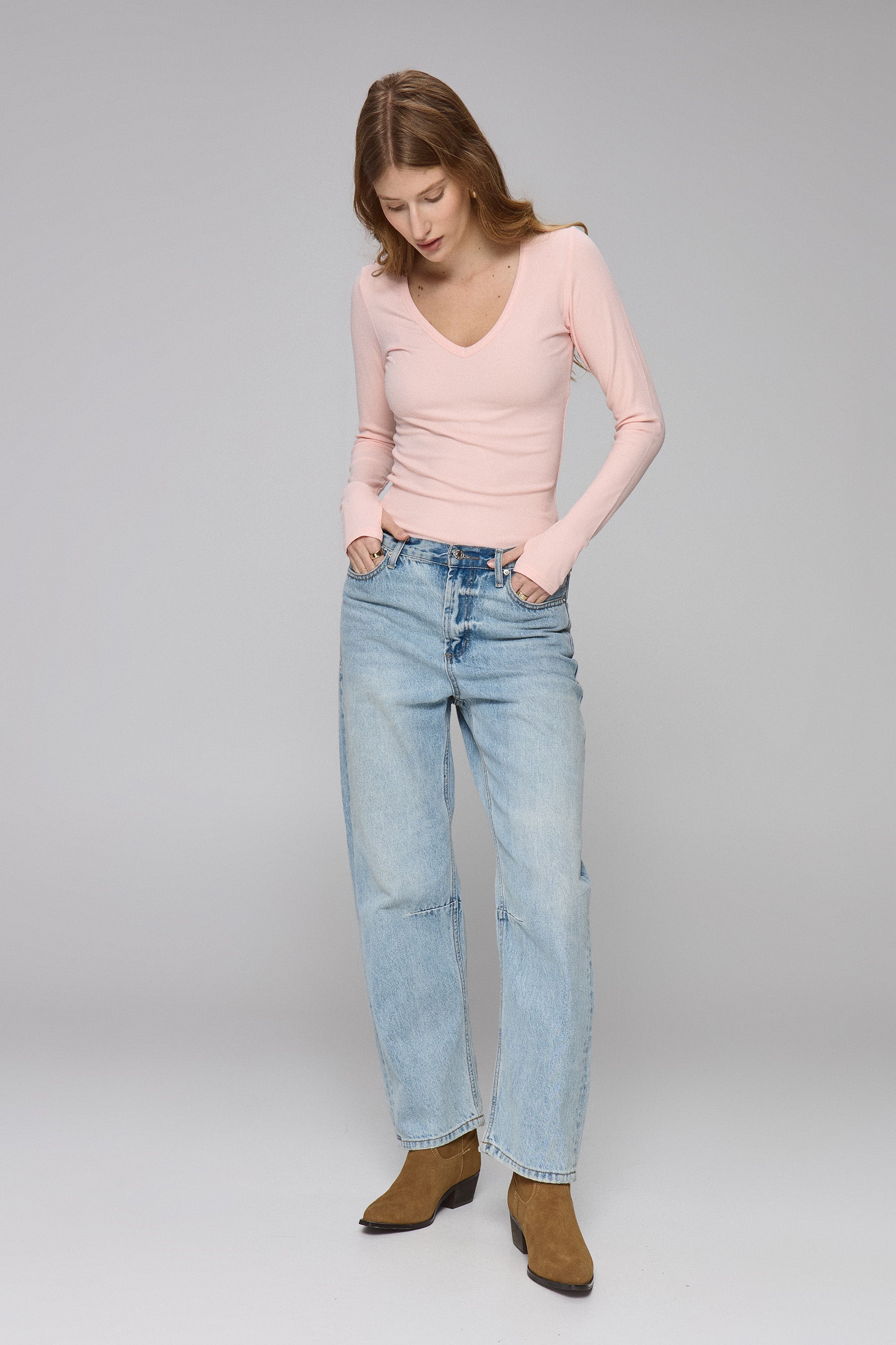 חולצת וי עמוק