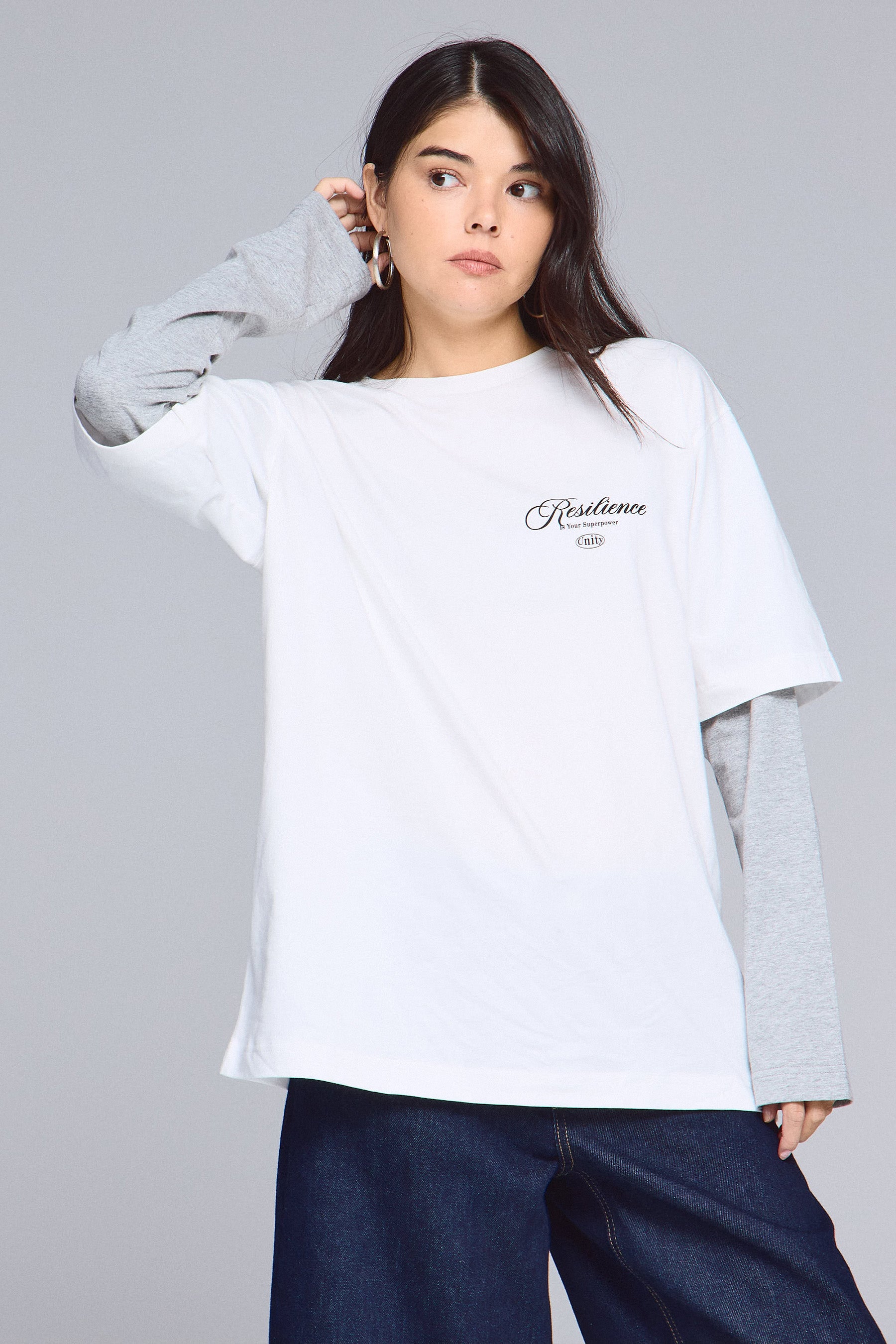 חולצת FEARLESS שרוול על שרוול