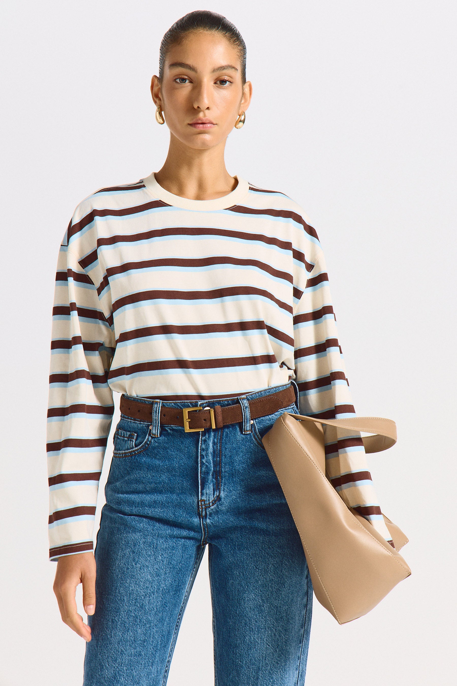 טי בולד סטרייפס