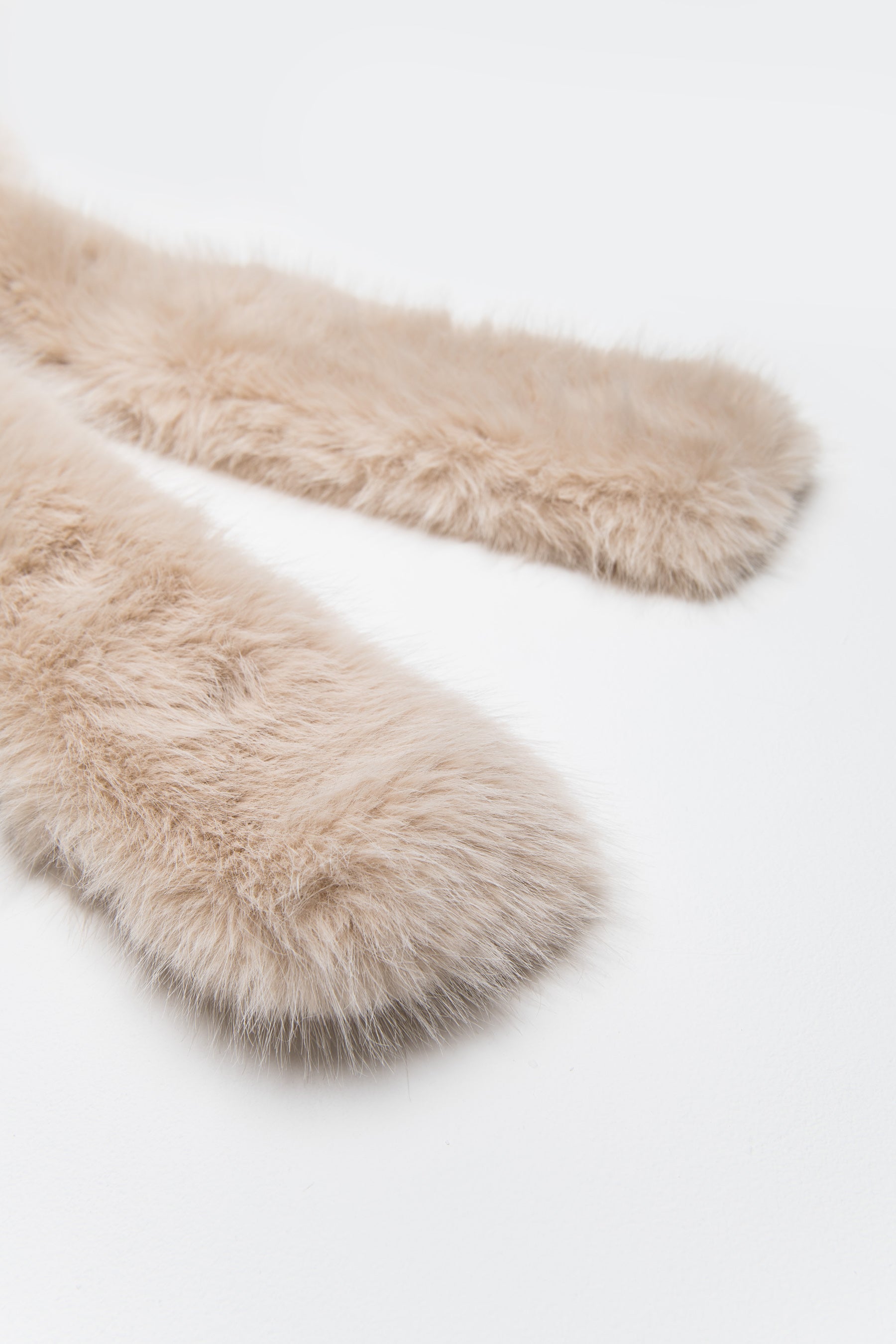 צעיף דומי פרווה