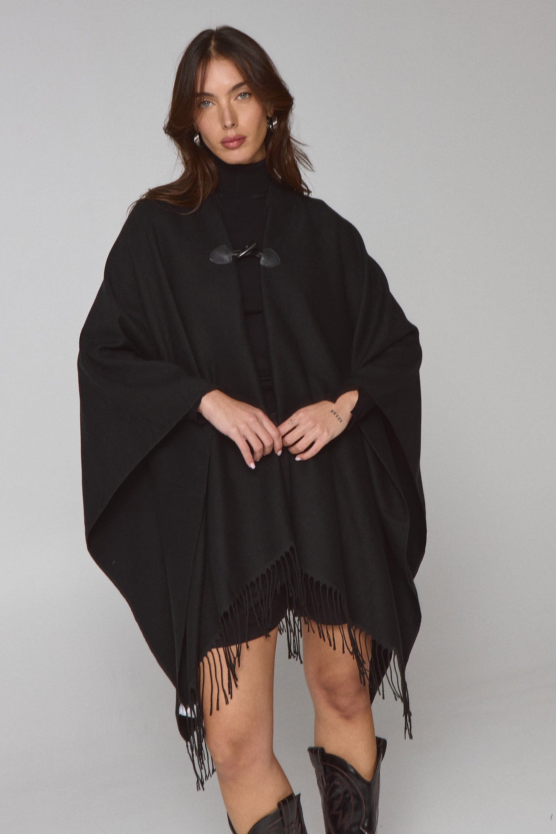 שכמיית פונצ'ו