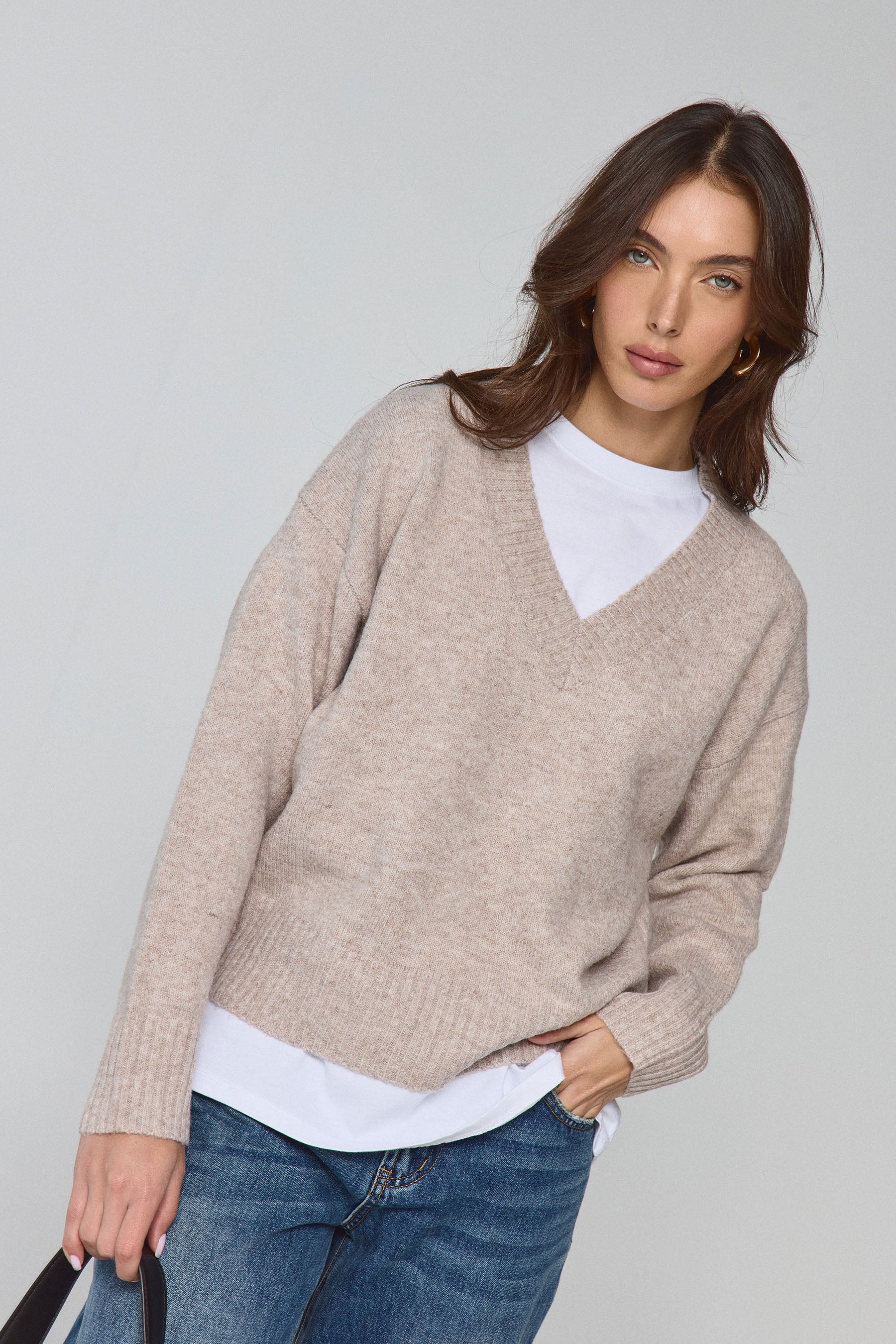 סריג עבה וי