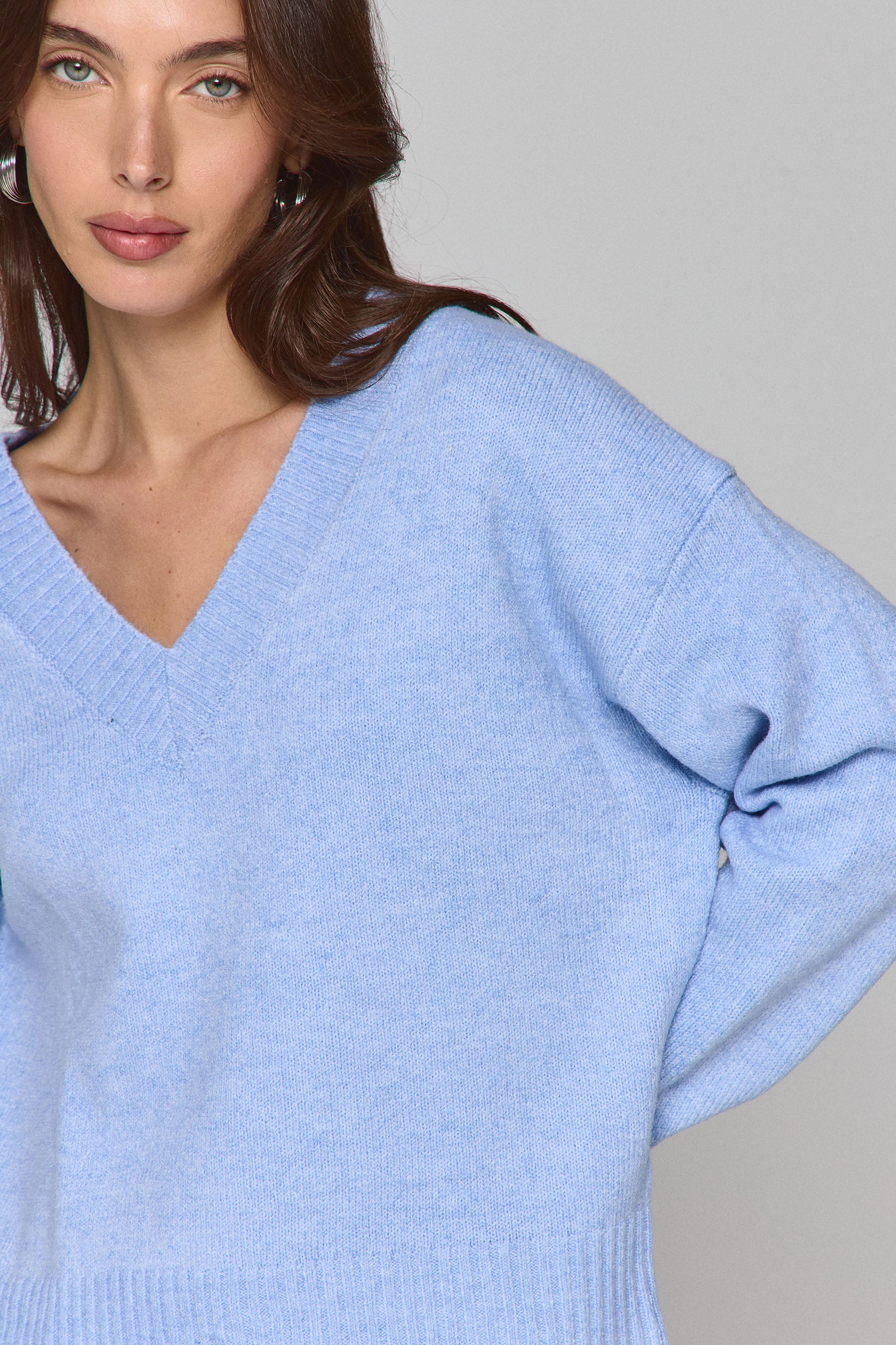 סריג עבה וי