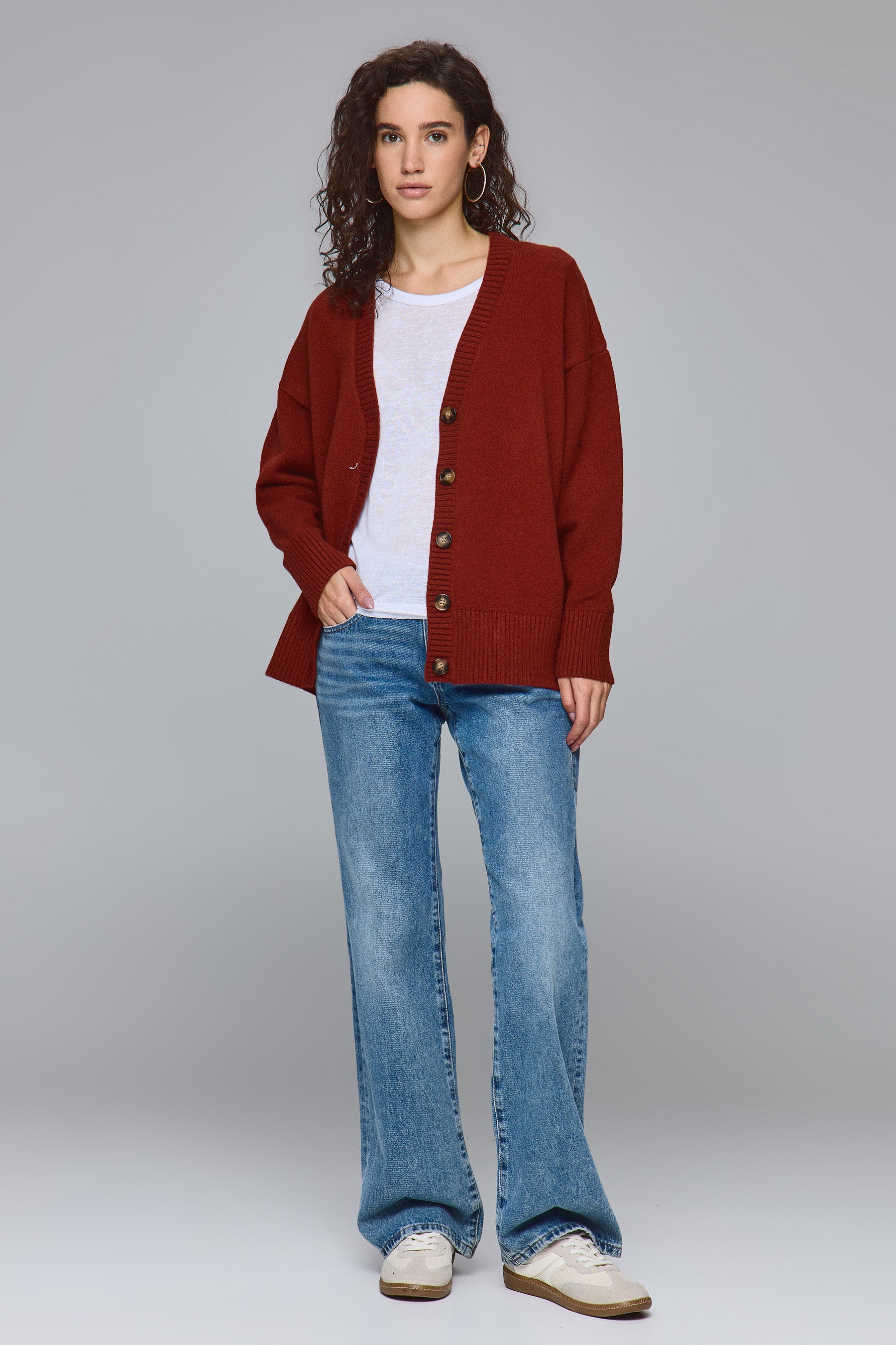 קרדיגן אוברסייז בייס