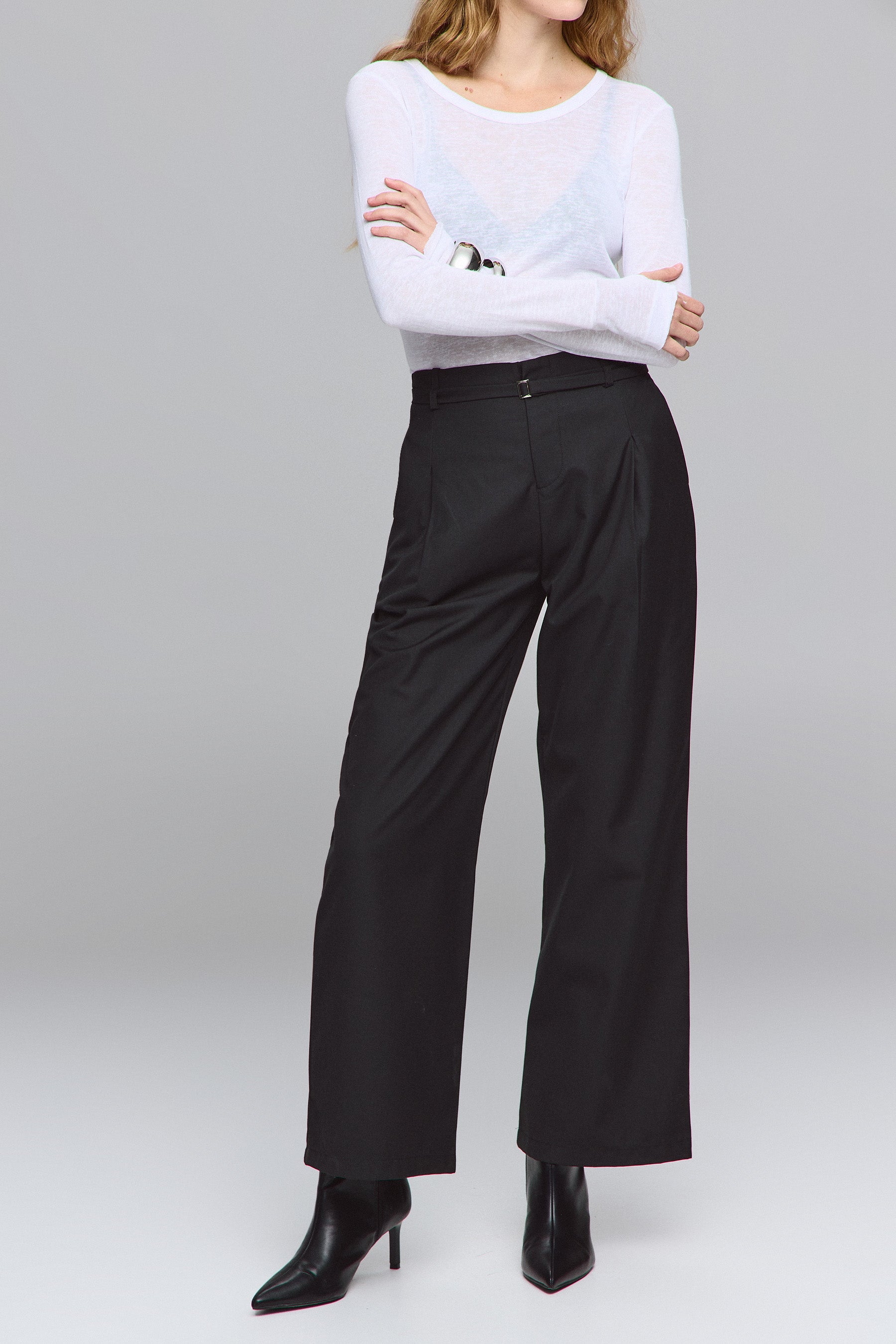 מכנסיים קפלים