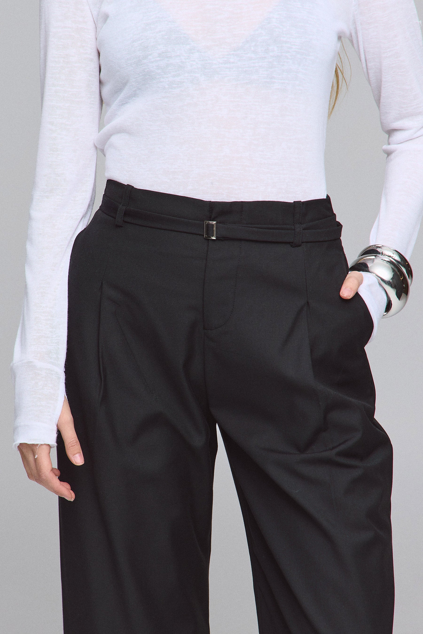 מכנסיים קפלים