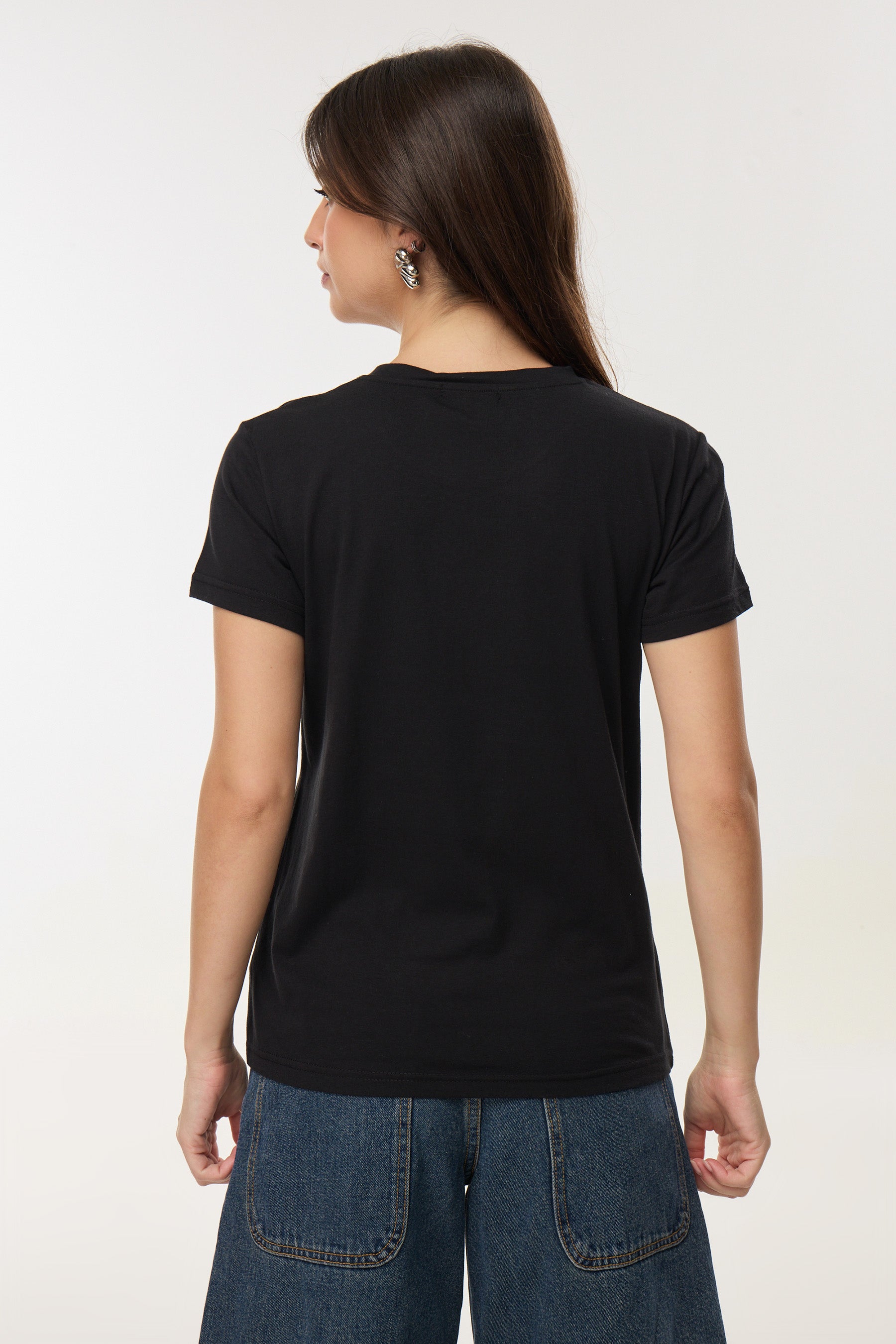 חולצת לורי אדיקט שחורה