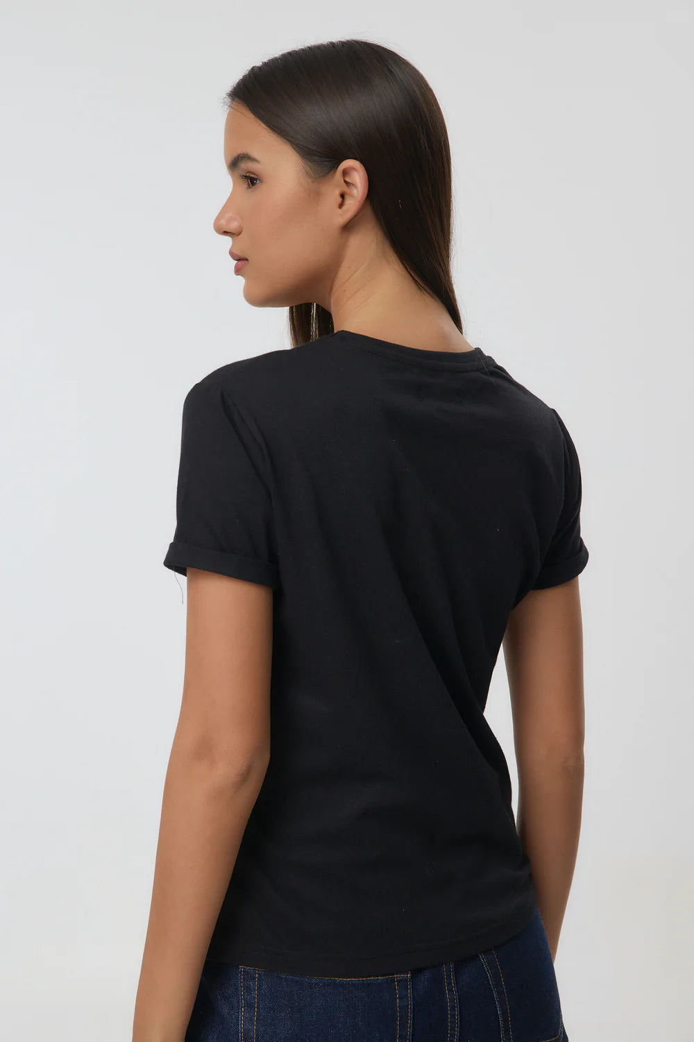 חולצת טישרט שחורה (בדיקה)