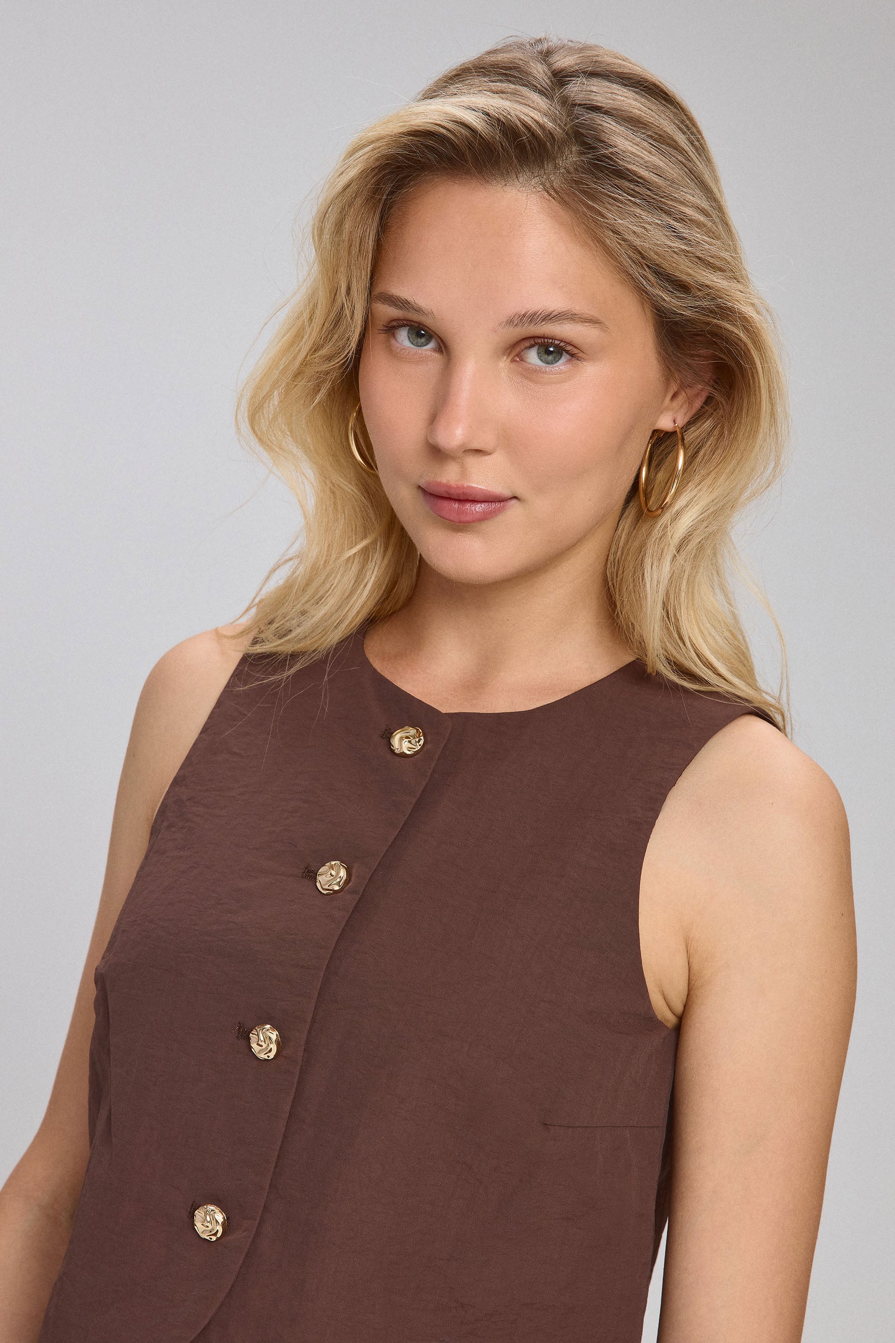 ווסט כפתורים מוזהבים סט